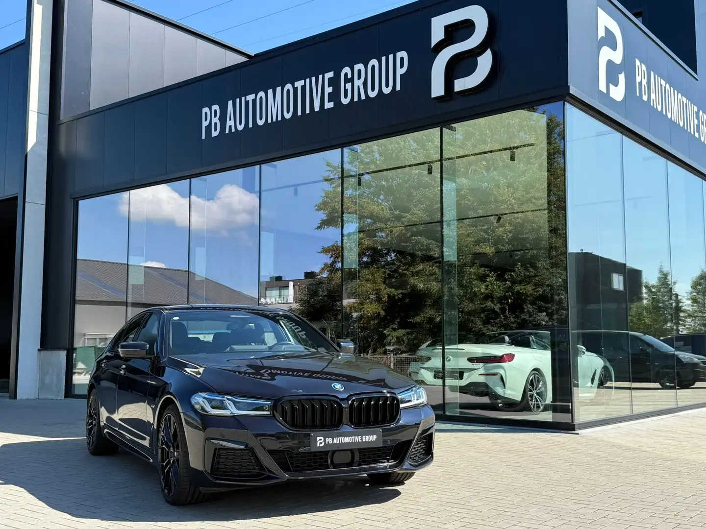 BMW 530 ea LCI M-Pakket-Laser-Head Up-Cockpit Pro-Cam-20" Noir - 1