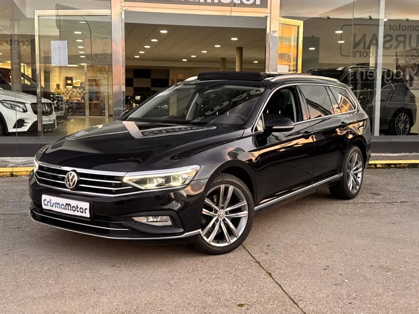 Volkswagen Passat Variant 2.0TDI R-Line DSG7 Negro - 1