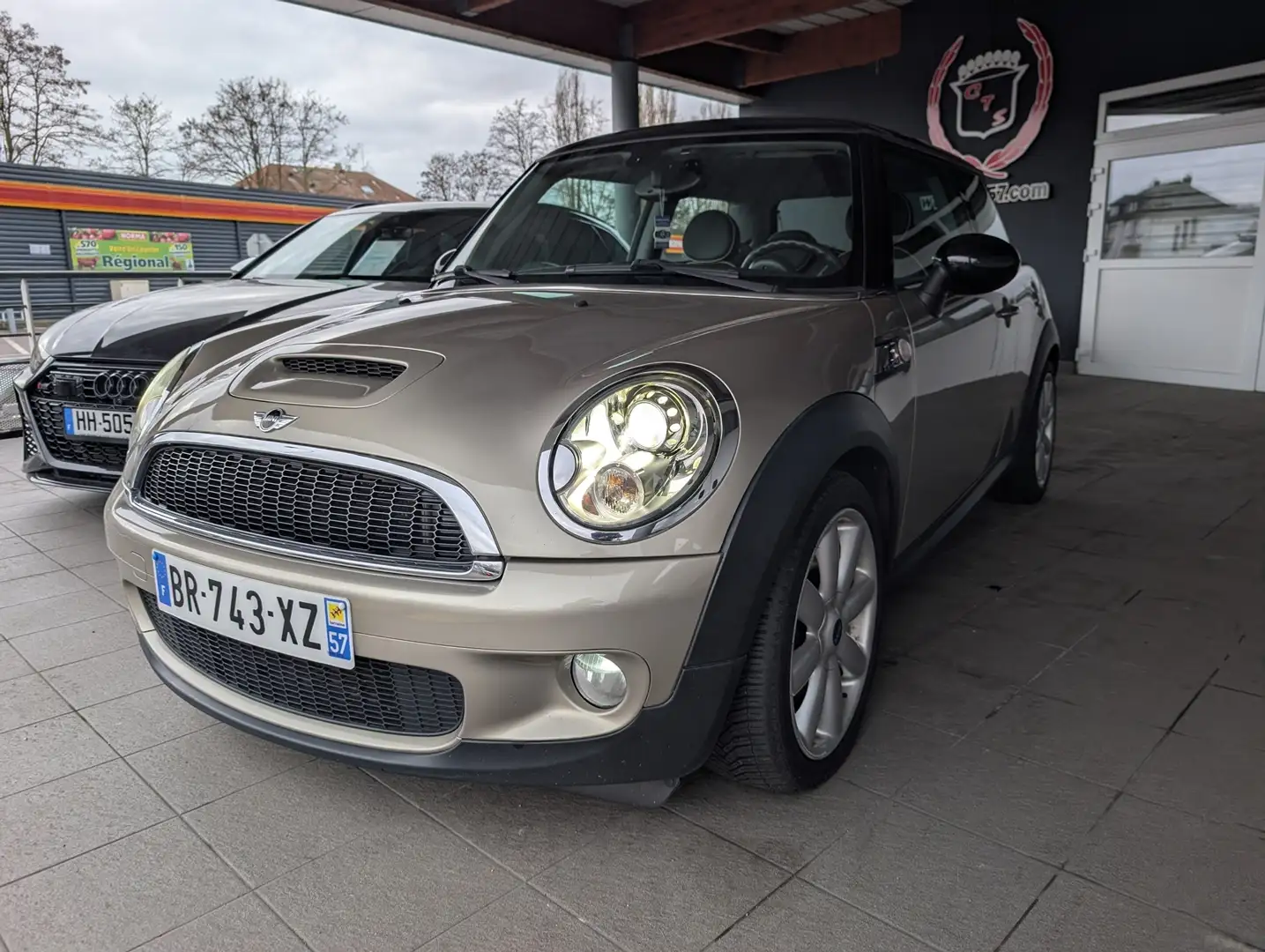 MINI Cooper S COOPER S 175CH Braun - 1