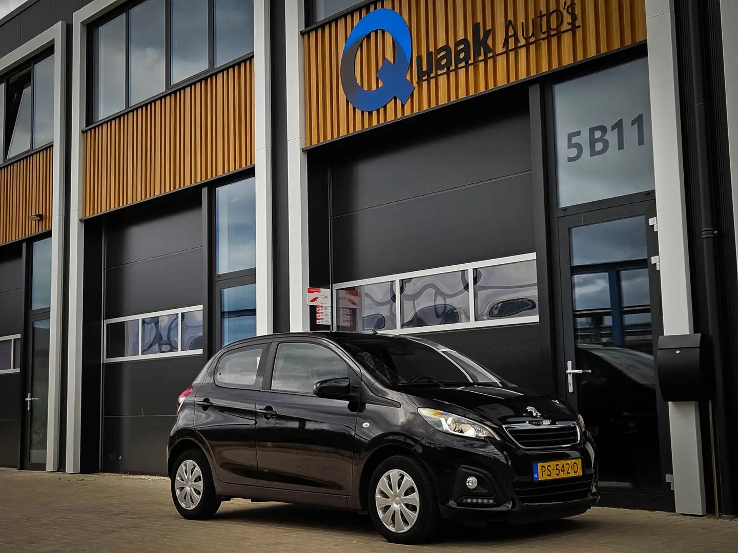 Peugeot 108 1.0 e-VTi | AIRCO | 1e EIGENAAR | ISOFIX | NAP | E Schwarz - 2