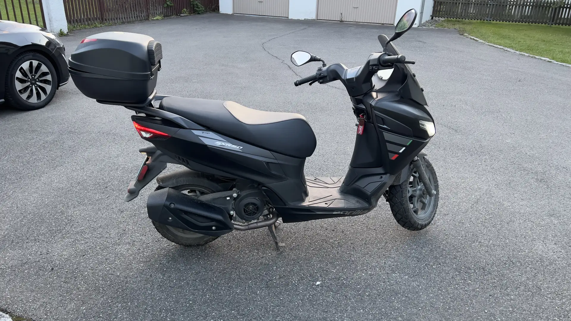Aprilia SXR 50 sport Fekete - 2