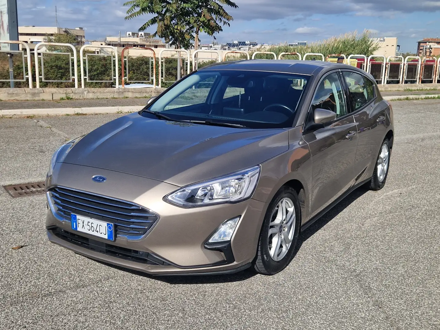 Ford Focus 1.5 120cv automatica 70 mila km - 1