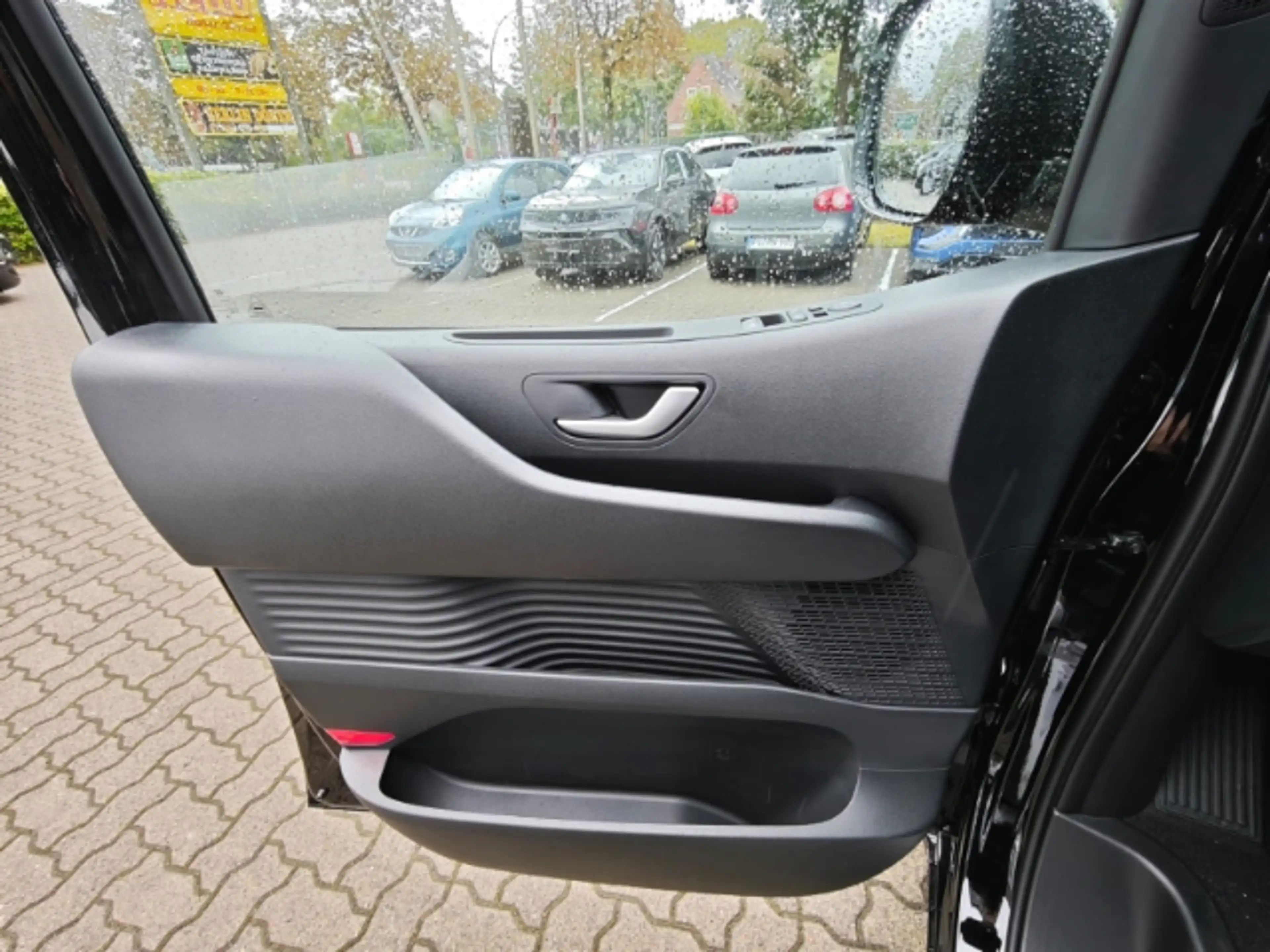 Hyundai STARIA Navi Digitales Cockpit 360 Kamera LED ACC El. Heck — photo 7