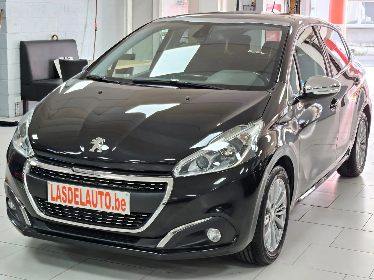 Peugeot 208 1.2i CAMERA Toit Pano Clim Cruise Carplay Gps Blue Nero - 1