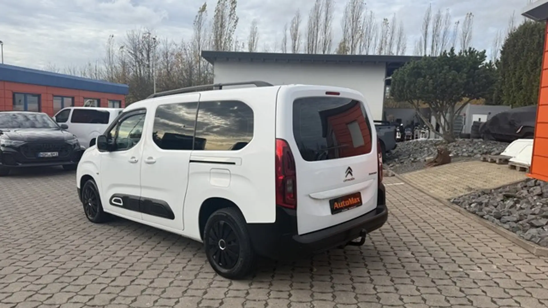 Citroen Berlingo Live XL 7 Sitzer Klima AHK Blanc - 2