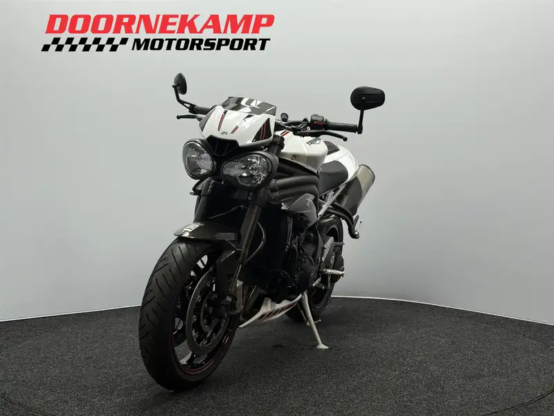 Triumph SPEED TRIPLE RS - foto 6