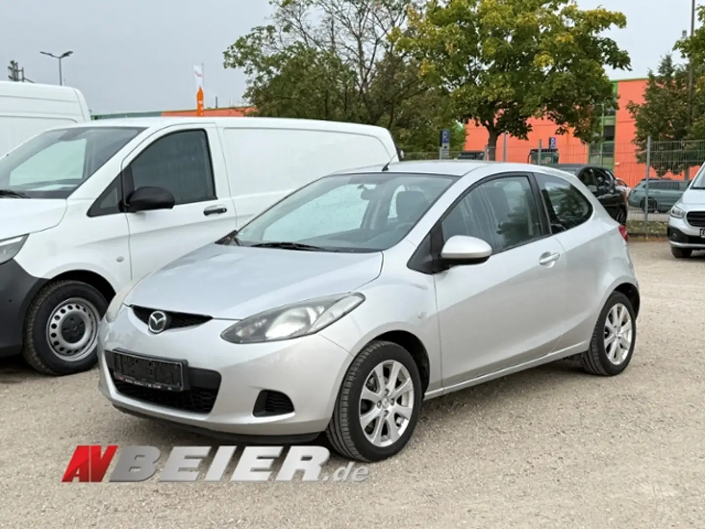 Mazda 2 1.3 Independence Sport letzte Insp. bei 125.965 k Plateado - 2