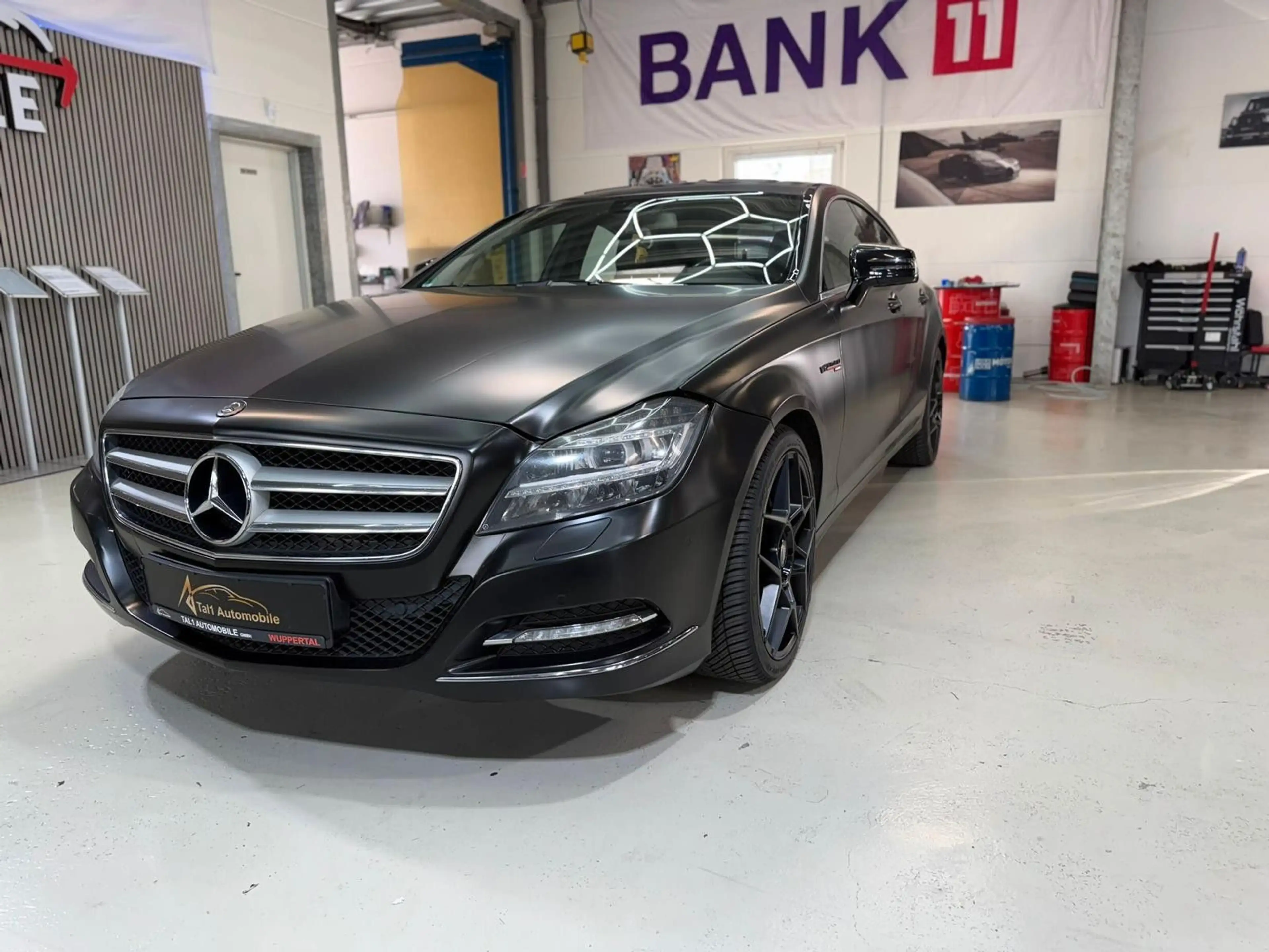 Mercedes-Benz CLS 350 BE PDC Navi Xenon Foliert Export — photo 2