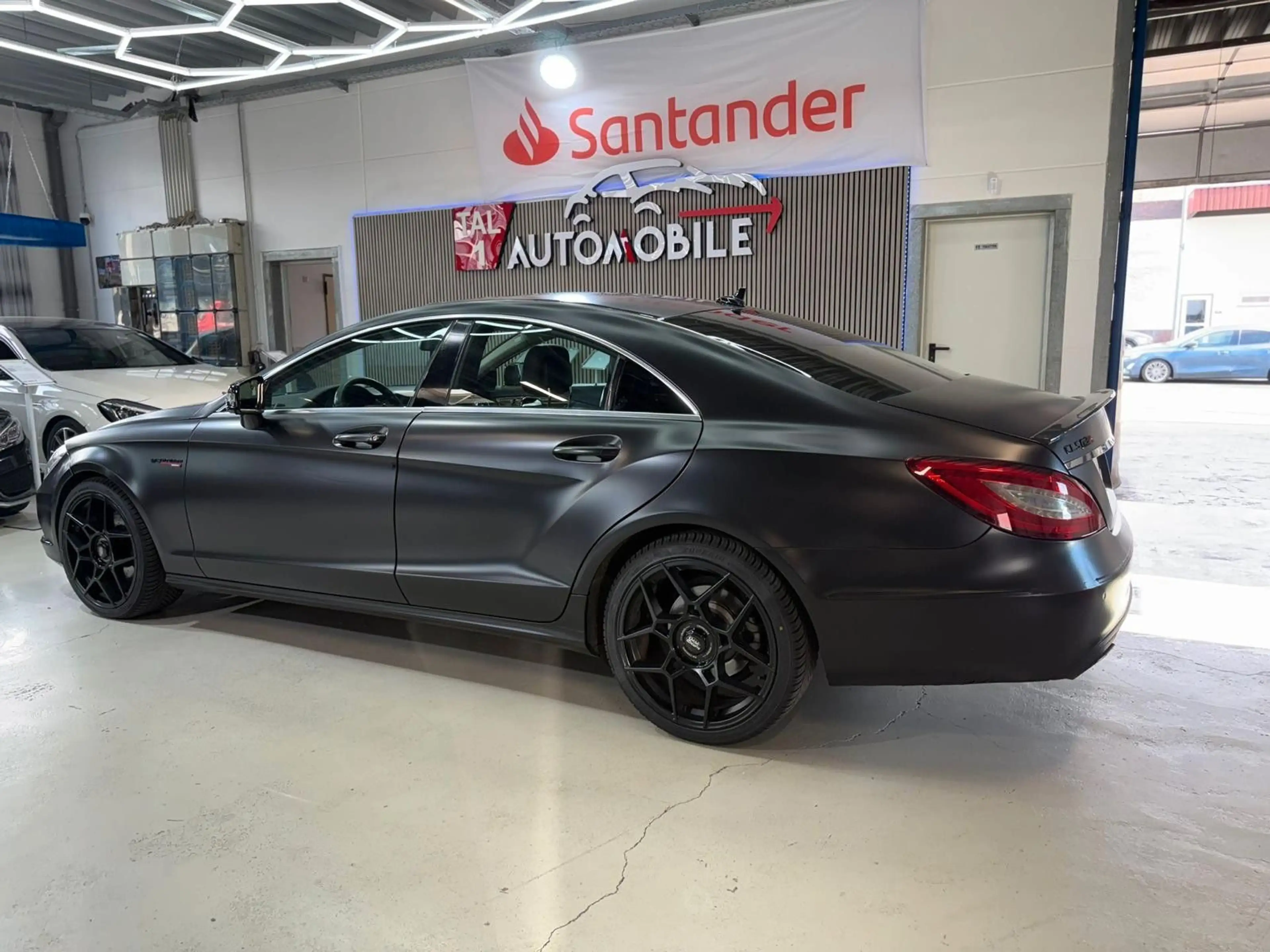 Mercedes-Benz CLS 350 BE PDC Navi Xenon Foliert Export — photo 10