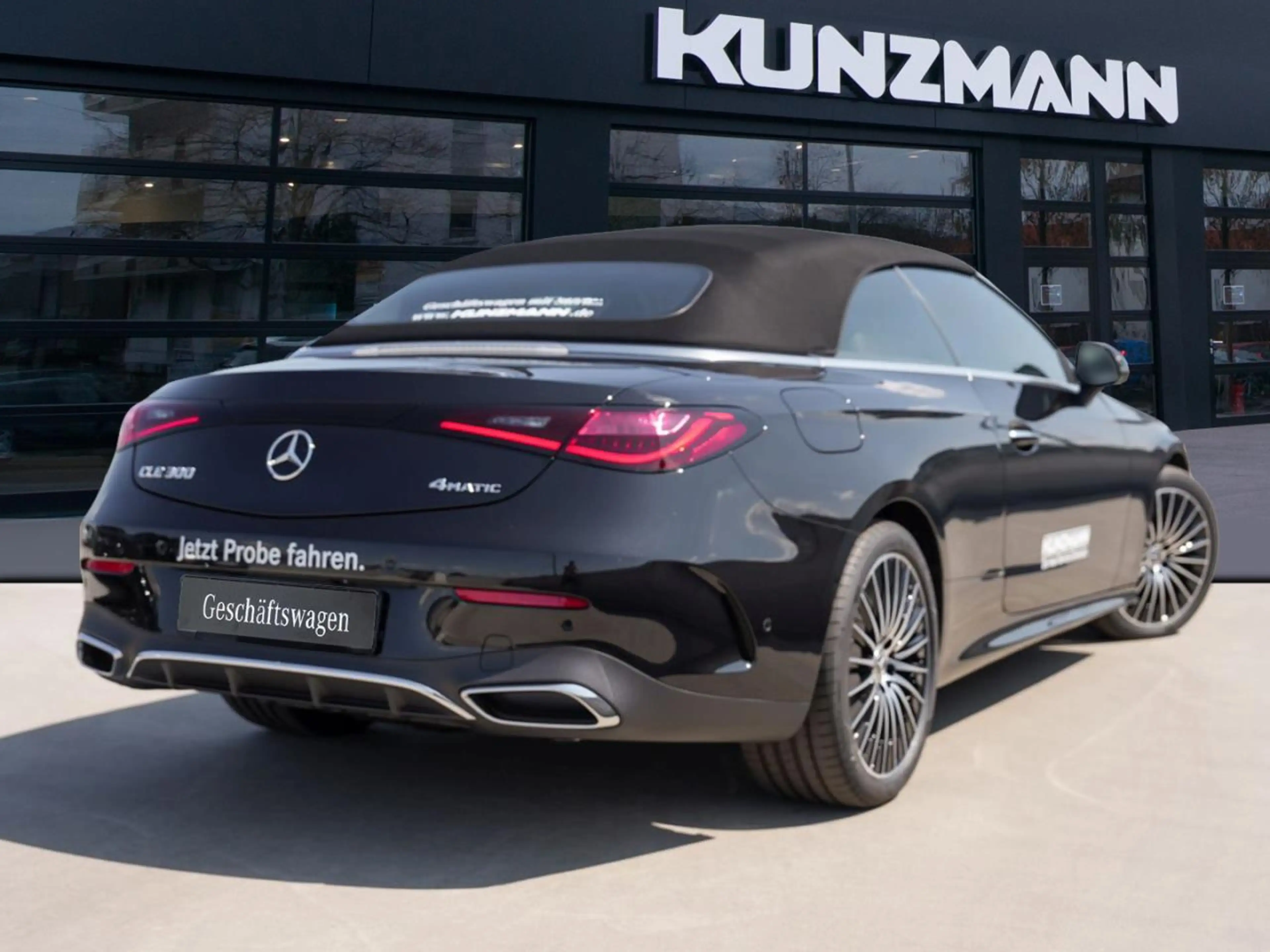 Mercedes-Benz CLE 300 4MATIC Cabriolet AMG 360° Distronic HUD — photo 3