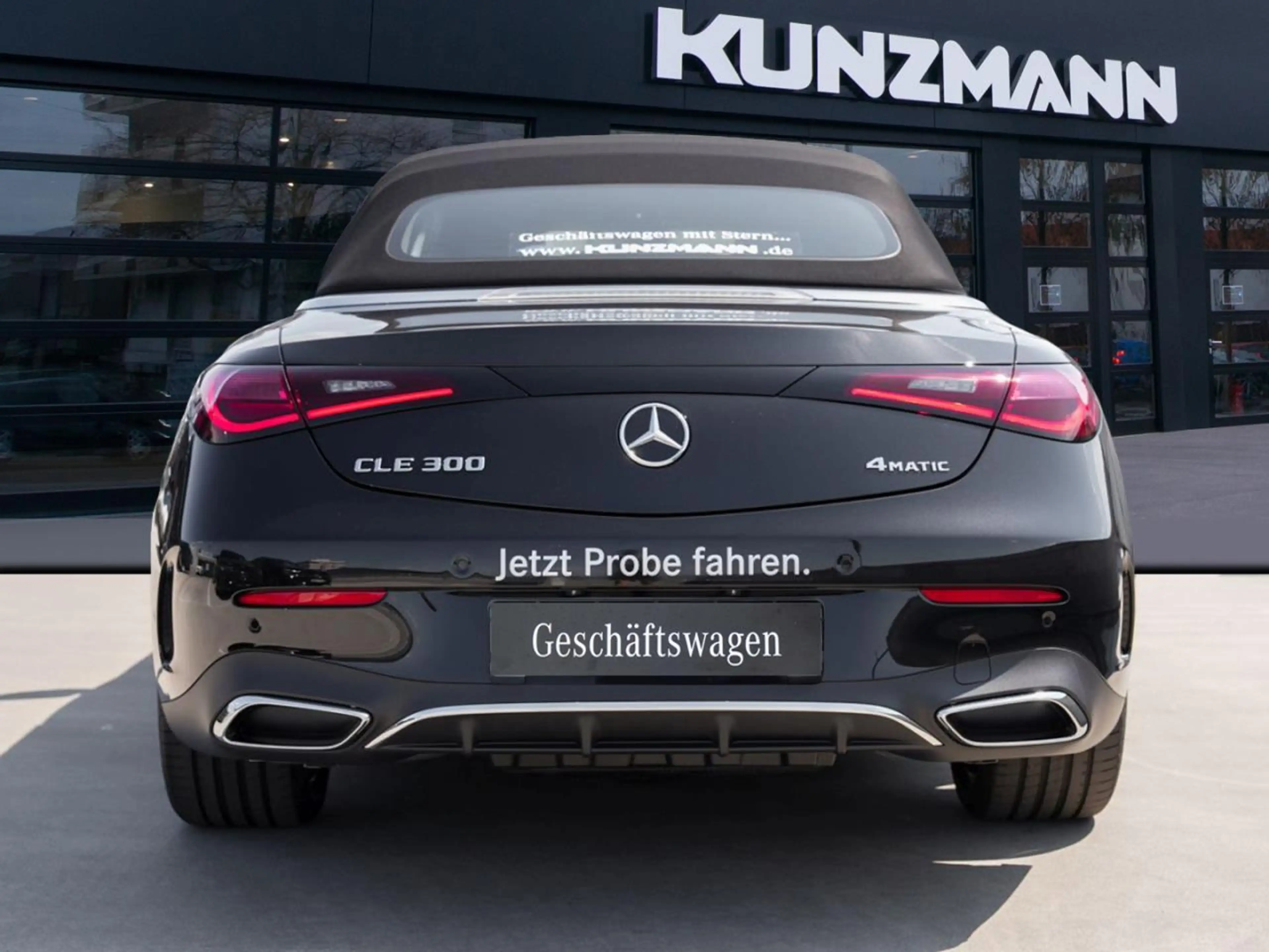 Mercedes-Benz CLE 300 4MATIC Cabriolet AMG 360° Distronic HUD — photo 4