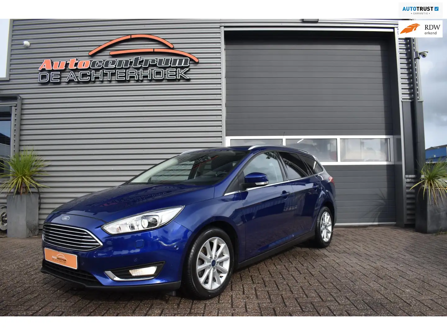 Ford Focus Wagon Turnier 1.0 Titanium Xenon / Camera / Cruise Bleu - 1
