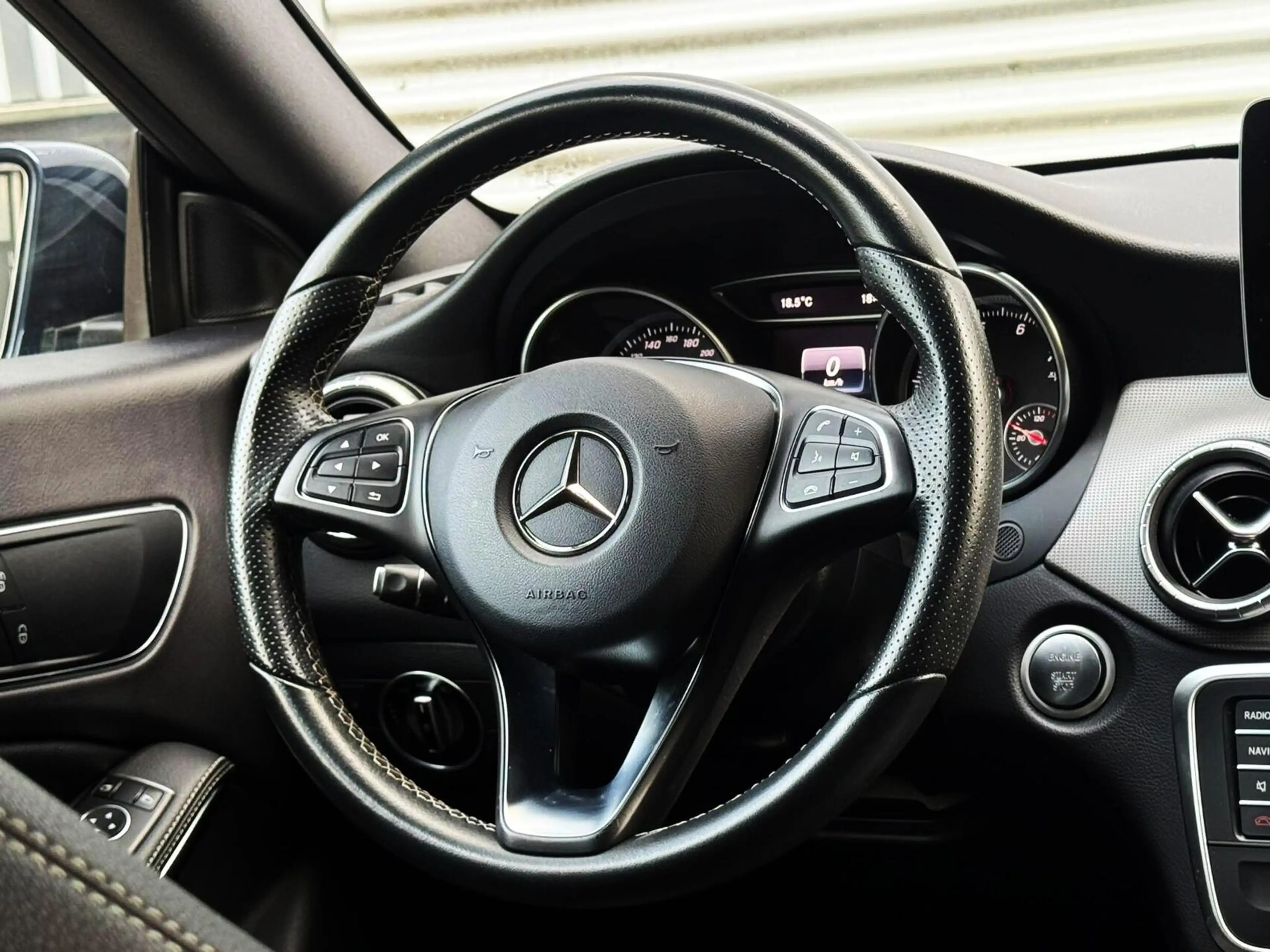 Mercedes-Benz CLA 180 Business Solution/Camera/Cruise/stoelverwarming — photo 10