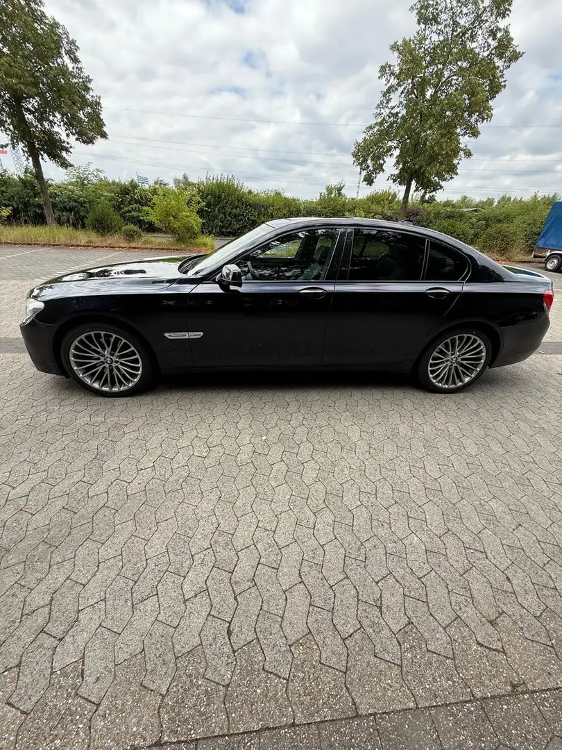 BMW 740 740d xDrive - 1
