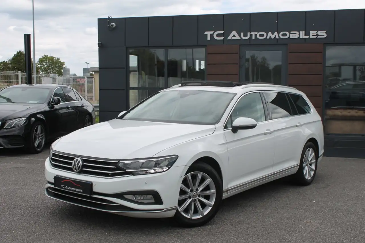Volkswagen Passat SW 1.5 TSI ACT OPF 150 DSG7 Lounge — photo 1 of 20
