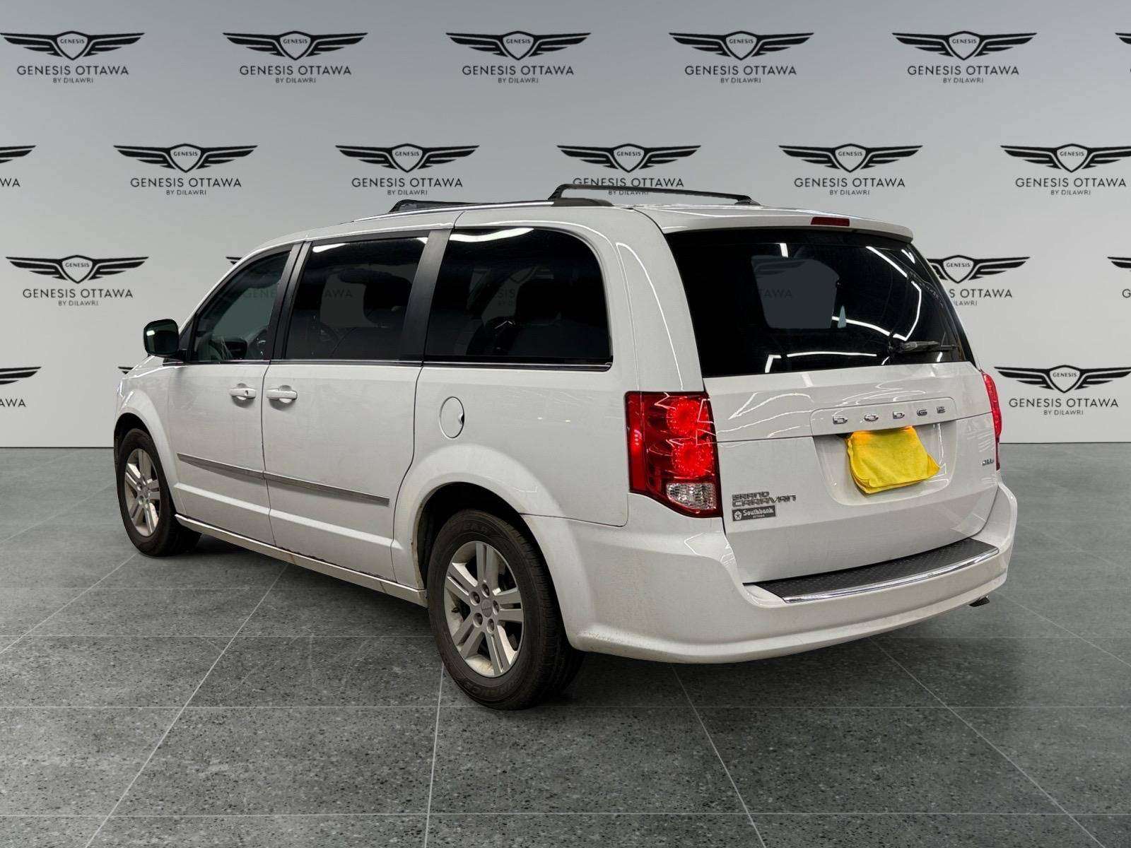 2017 Dodge Grand Caravan 2017 Grand Caravan | Crew Plus | Clean — снимка 1
