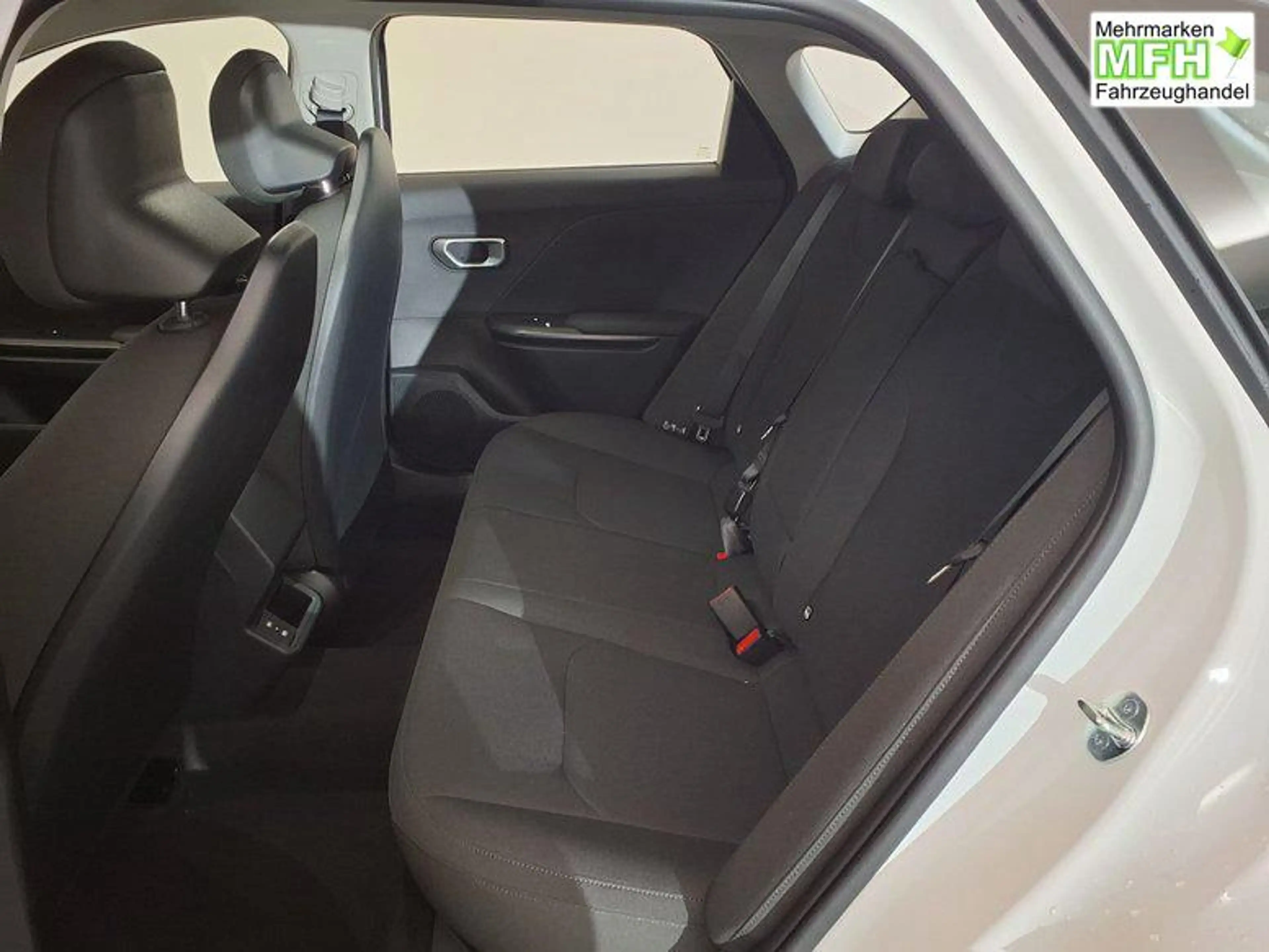 Kia K4 Core 1.0 T-GDI 6-Gang 85 kW (116 PS), Schaltget... — photo 9
