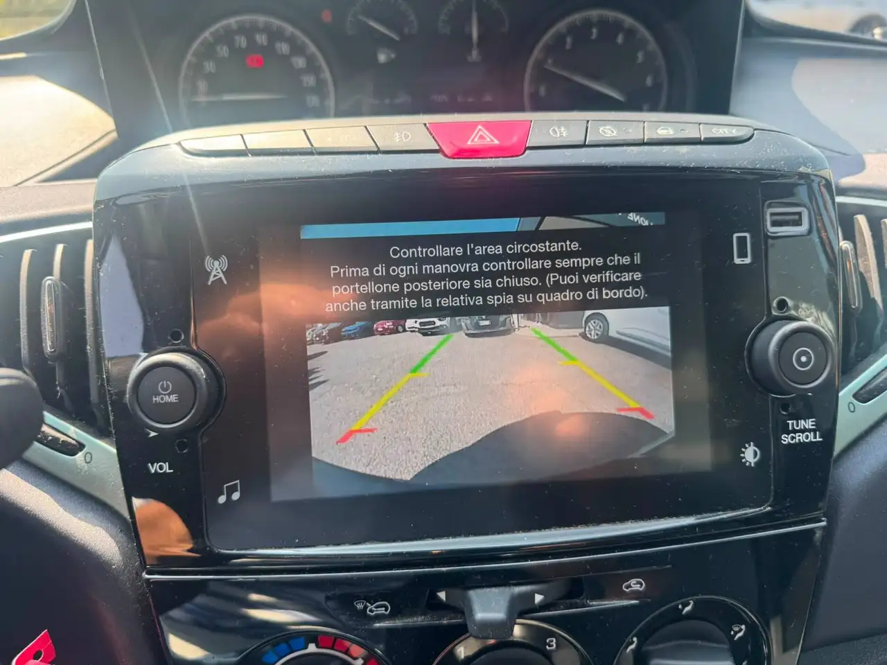 Lancia Ypsilon 2023 — фото 12