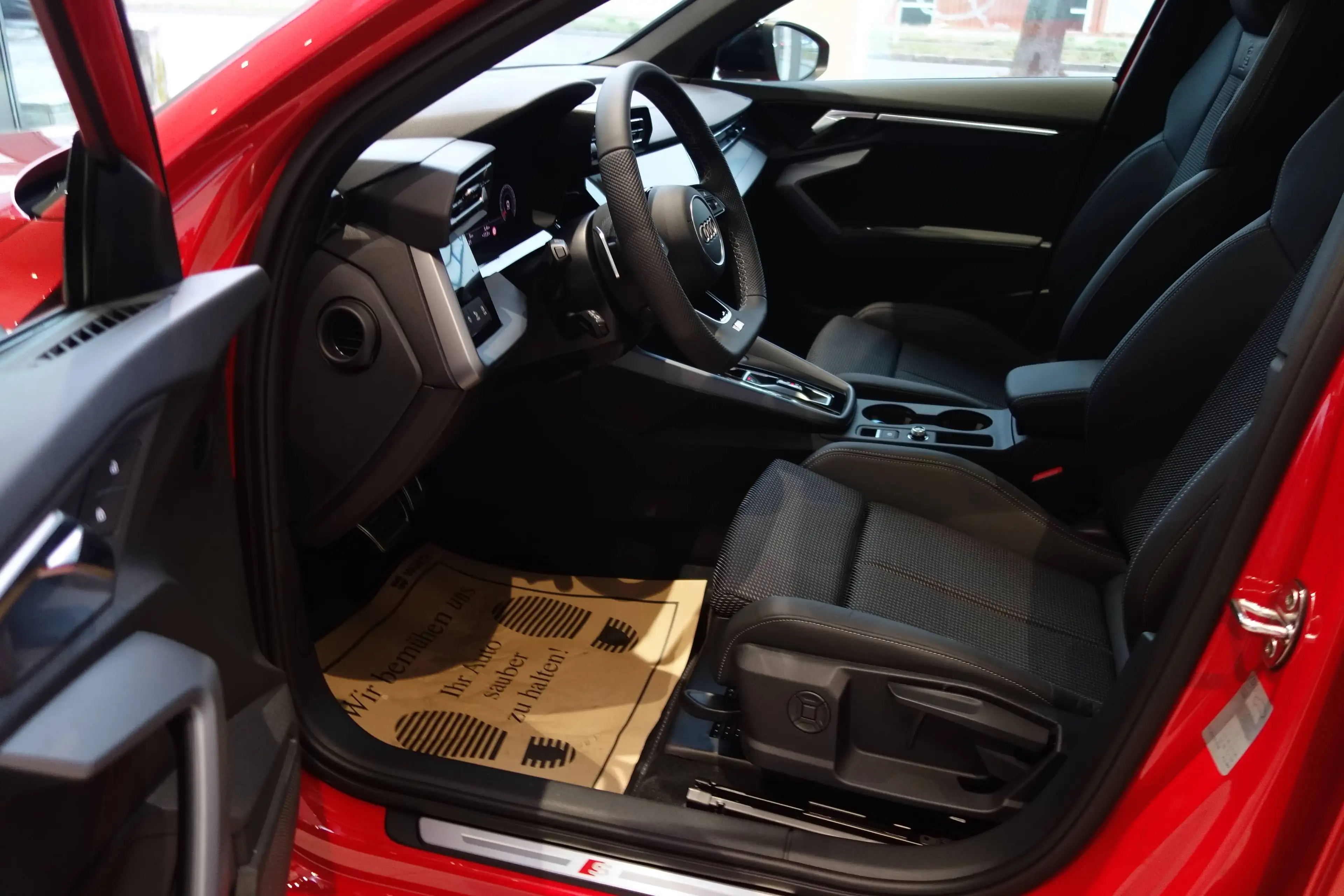 Audi A3 TFSI S-Line s-tronic — photo 5
