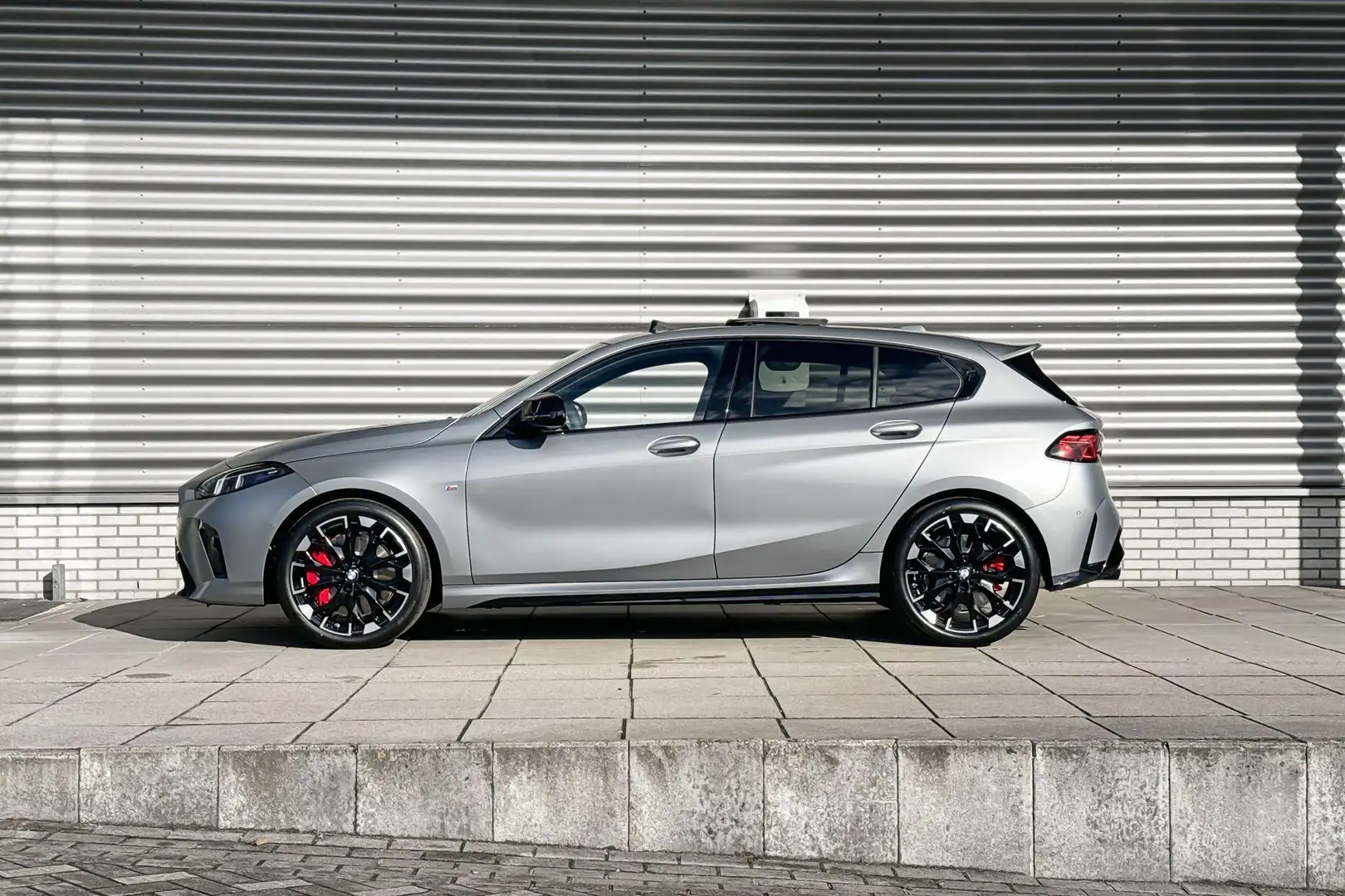BMW 135 1 Serie M135 xDrive BMW 1 Serie M135i xDrive | M S Grijs - 2