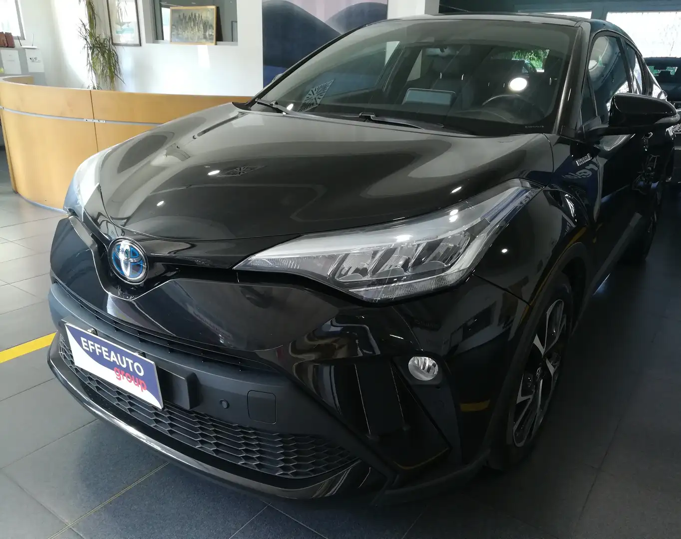 Toyota C-HR 1.8 Full Hybrid Trend e-cvt Nero - 2