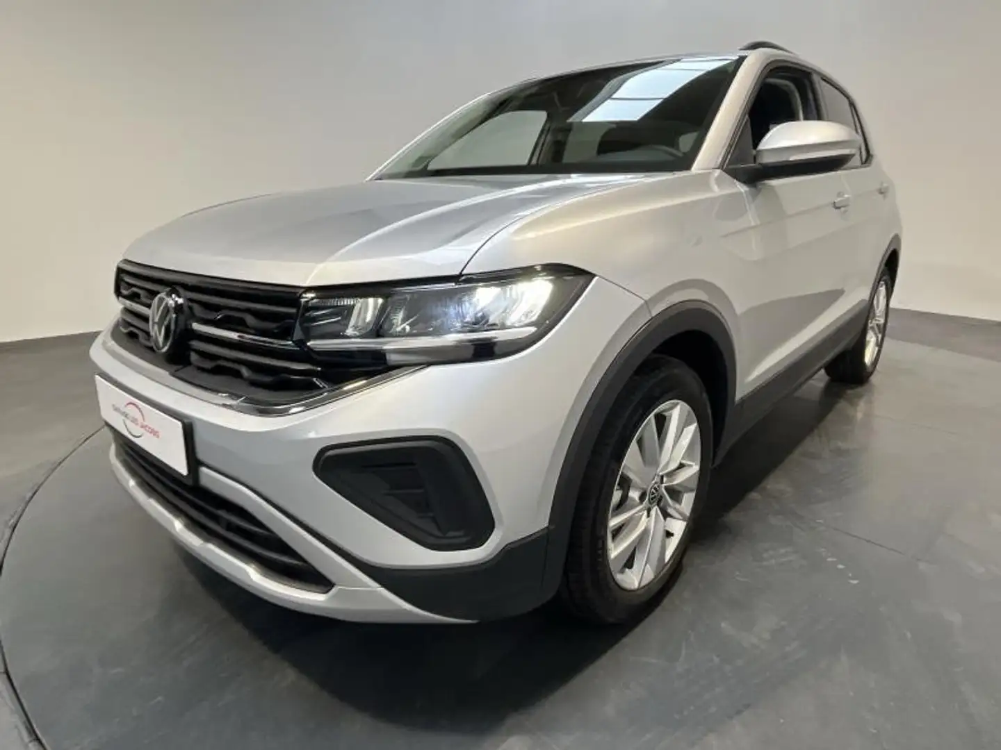 Volkswagen T-Cross Life Plateado - 1