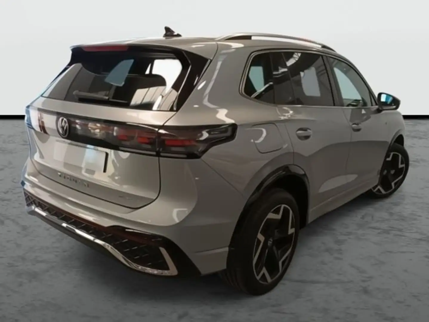 Volkswagen Tiguan Nuevo R-Line 1.5 TSI PHEV 150 kW (204 CV) DSG6 Plateado - 2