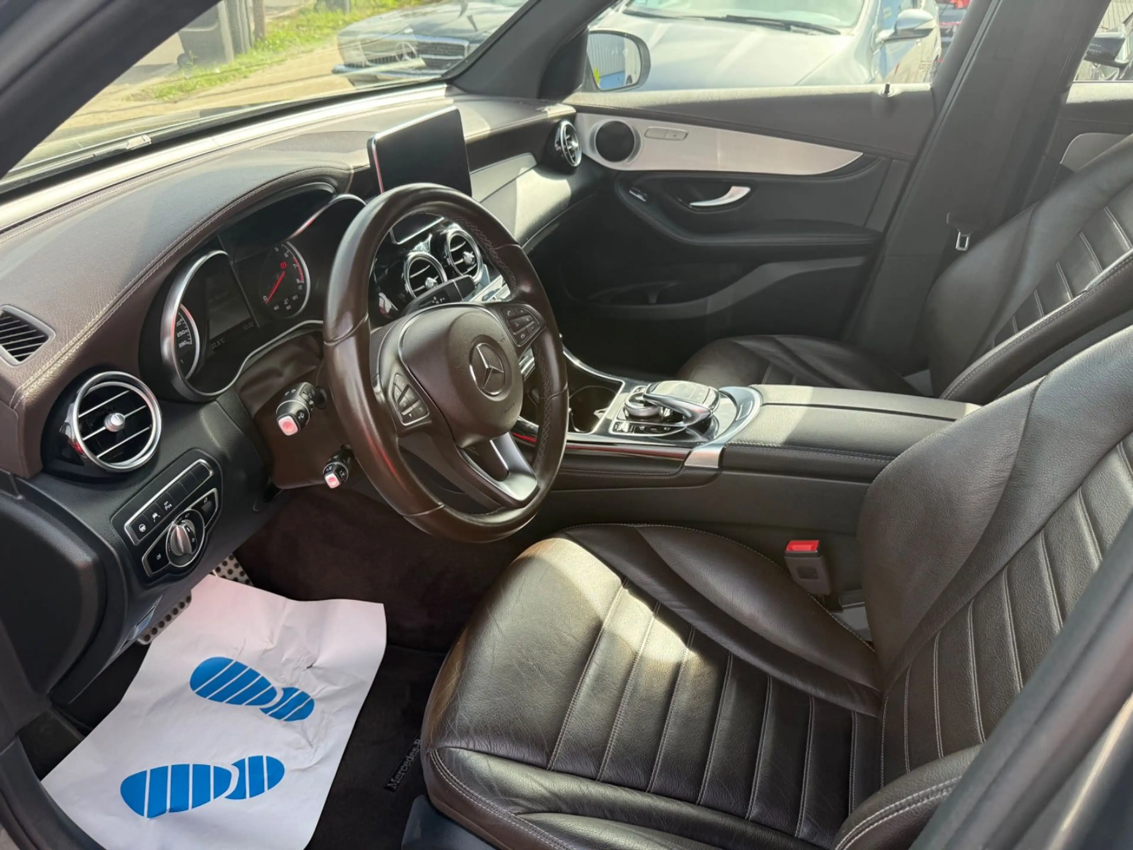 Mercedes-Benz GLC 43 AMG 4Matic — photo 13