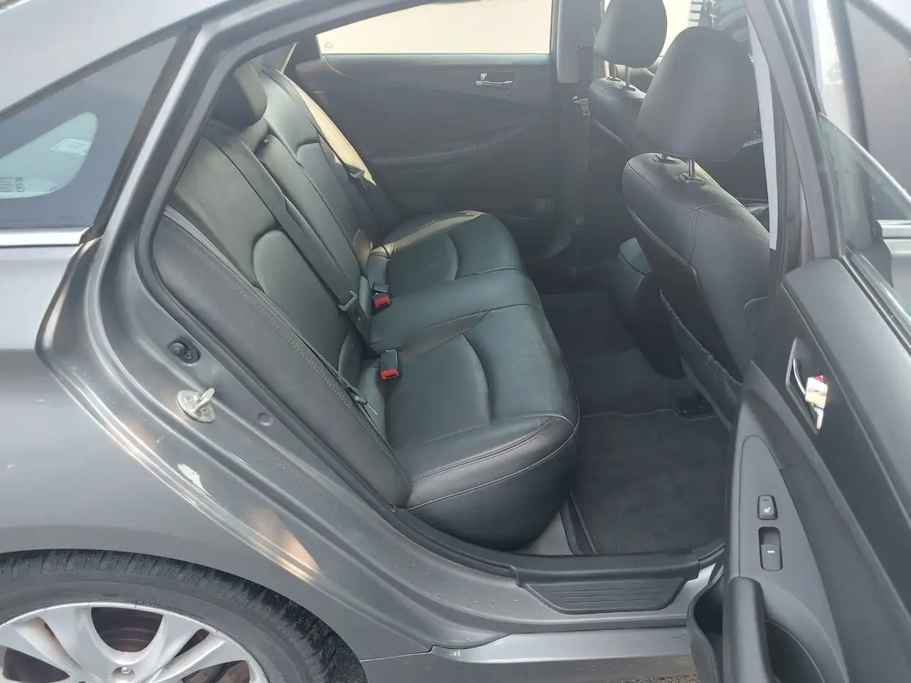Hyundai SONATA снимка Hyundai SONATA