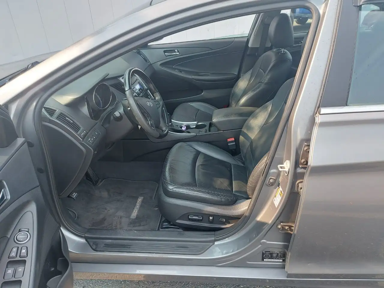 Hyundai SONATA снимка Hyundai SONATA