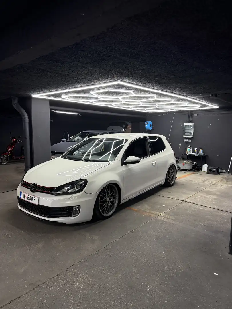 Volkswagen Golf GTI 2,0 DSG - 2