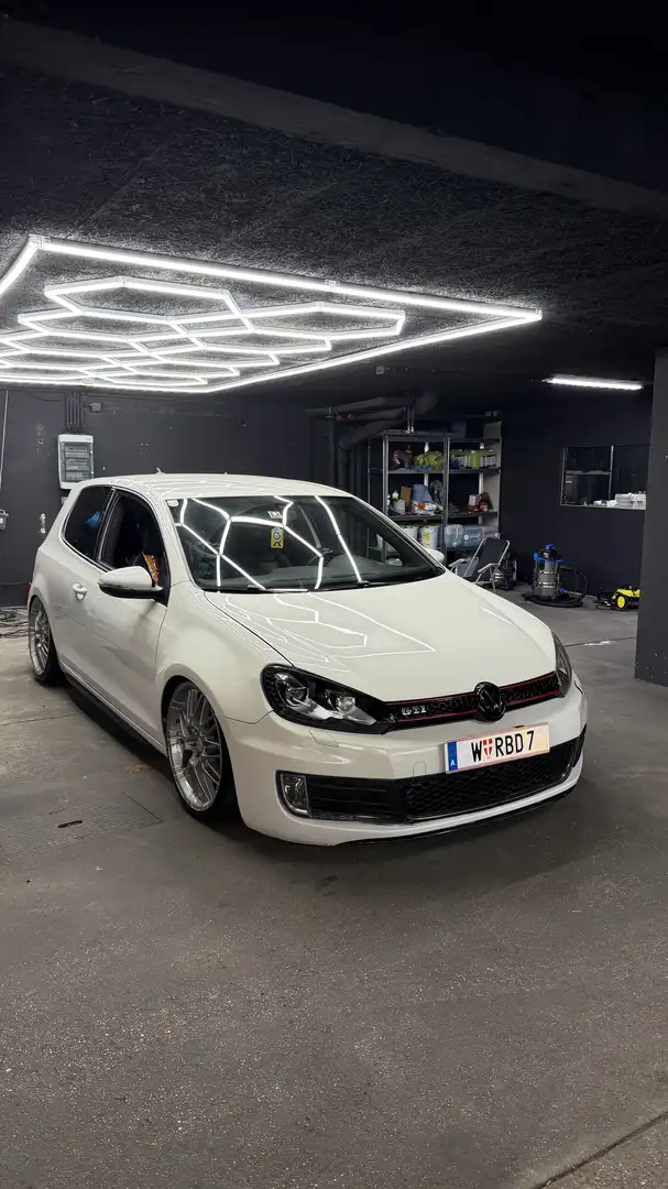 Volkswagen Golf GTI 2,0 DSG - 1