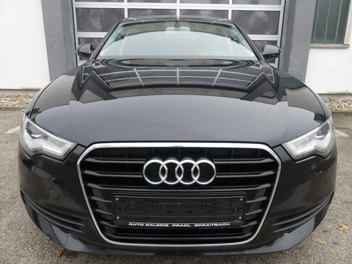 Audi A6 Lim. 2.8 FSI Xenon/Navi/AHK/Alcantara/Sitzhzg Negro - 2