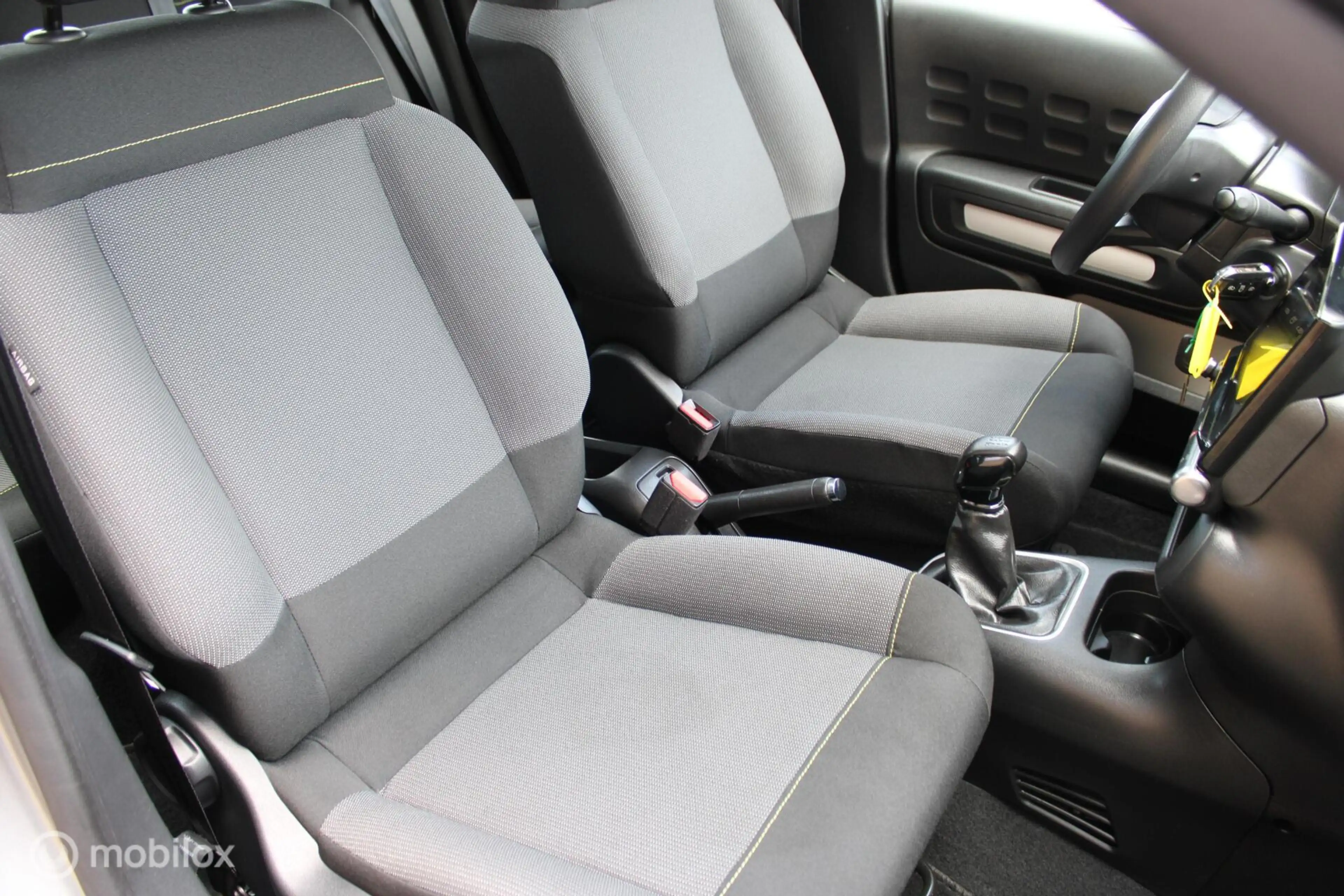 Citroen C3 1.2 PureTech C-Series, Pdc, Navi via App connect, — photo 8