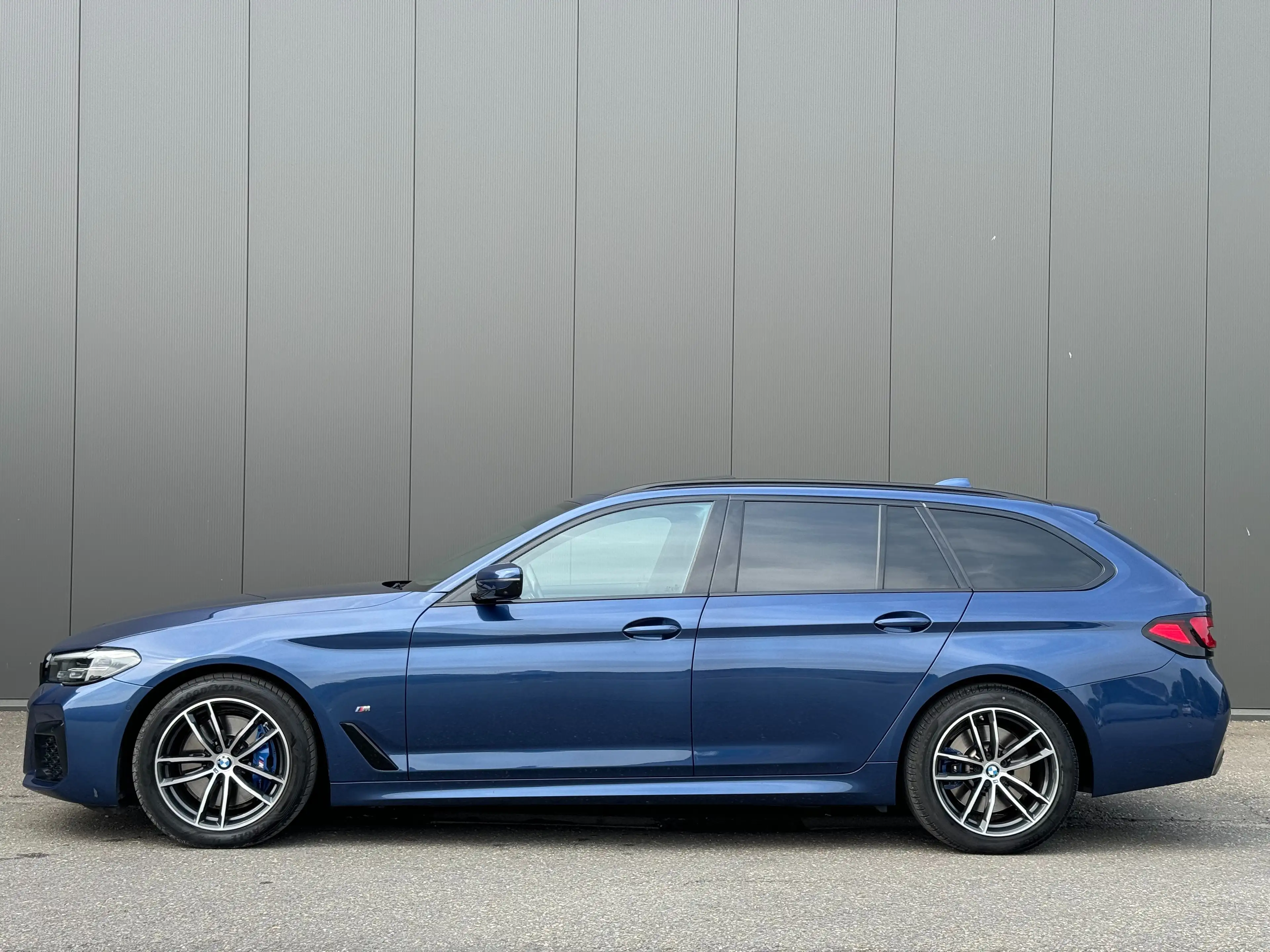 BMW 518 dA 136cv MHEV - Pack M - Toit ouvrant - 360 - TVA — photo 5