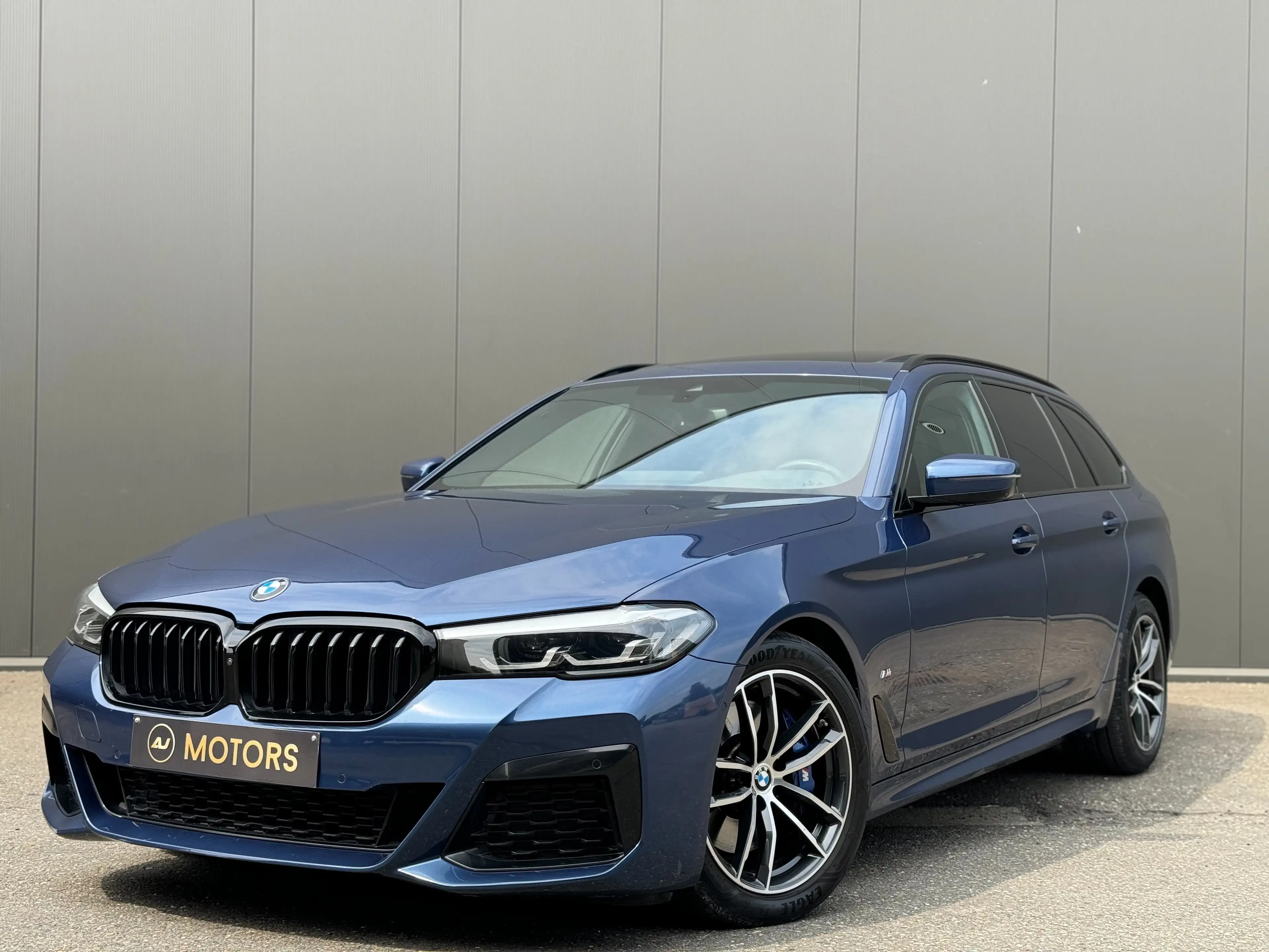 BMW 518 dA 136cv MHEV - Pack M - Toit ouvrant - 360 - TVA