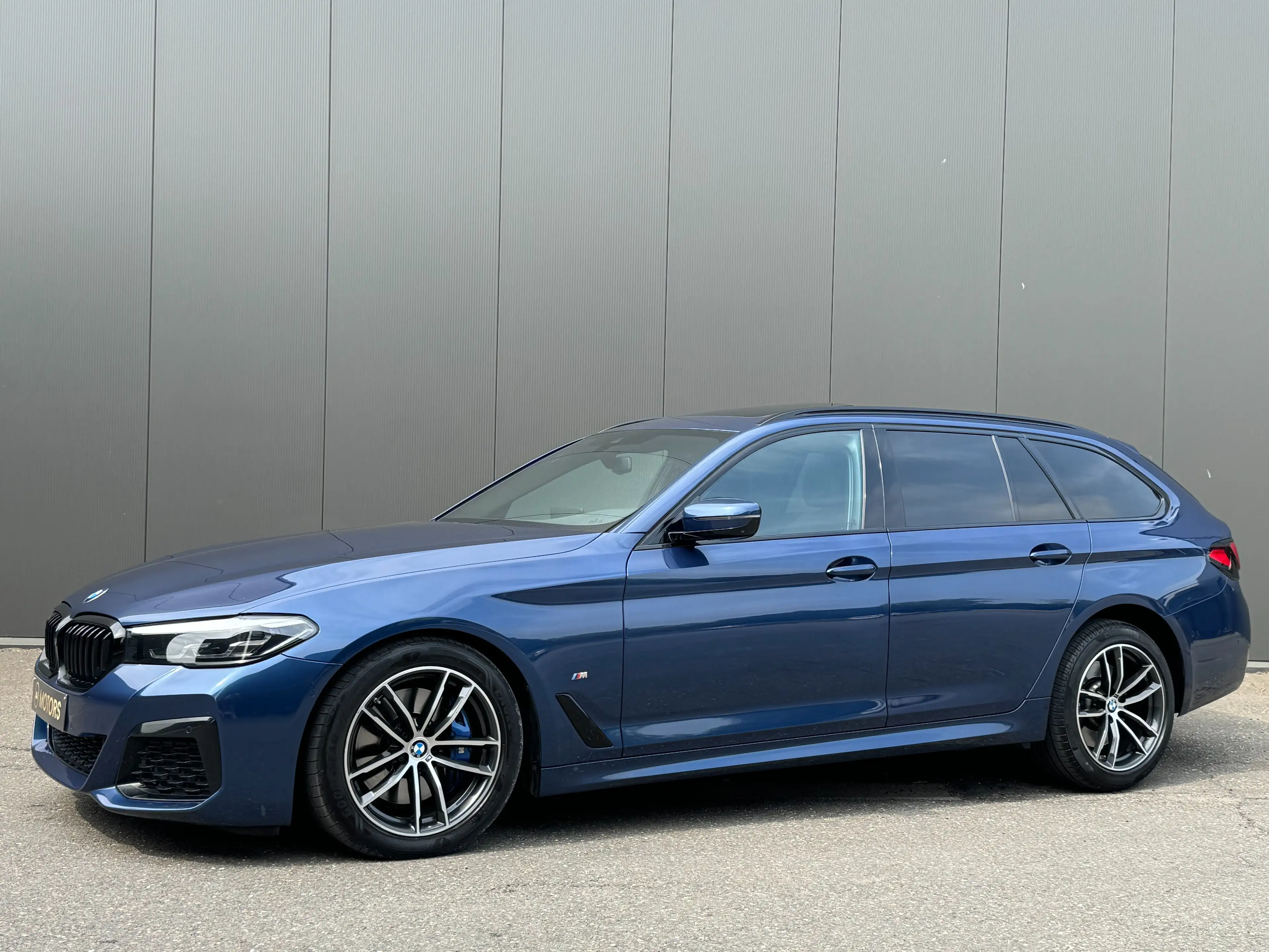 BMW 518 dA 136cv MHEV - Pack M - Toit ouvrant - 360 - TVA — photo 3