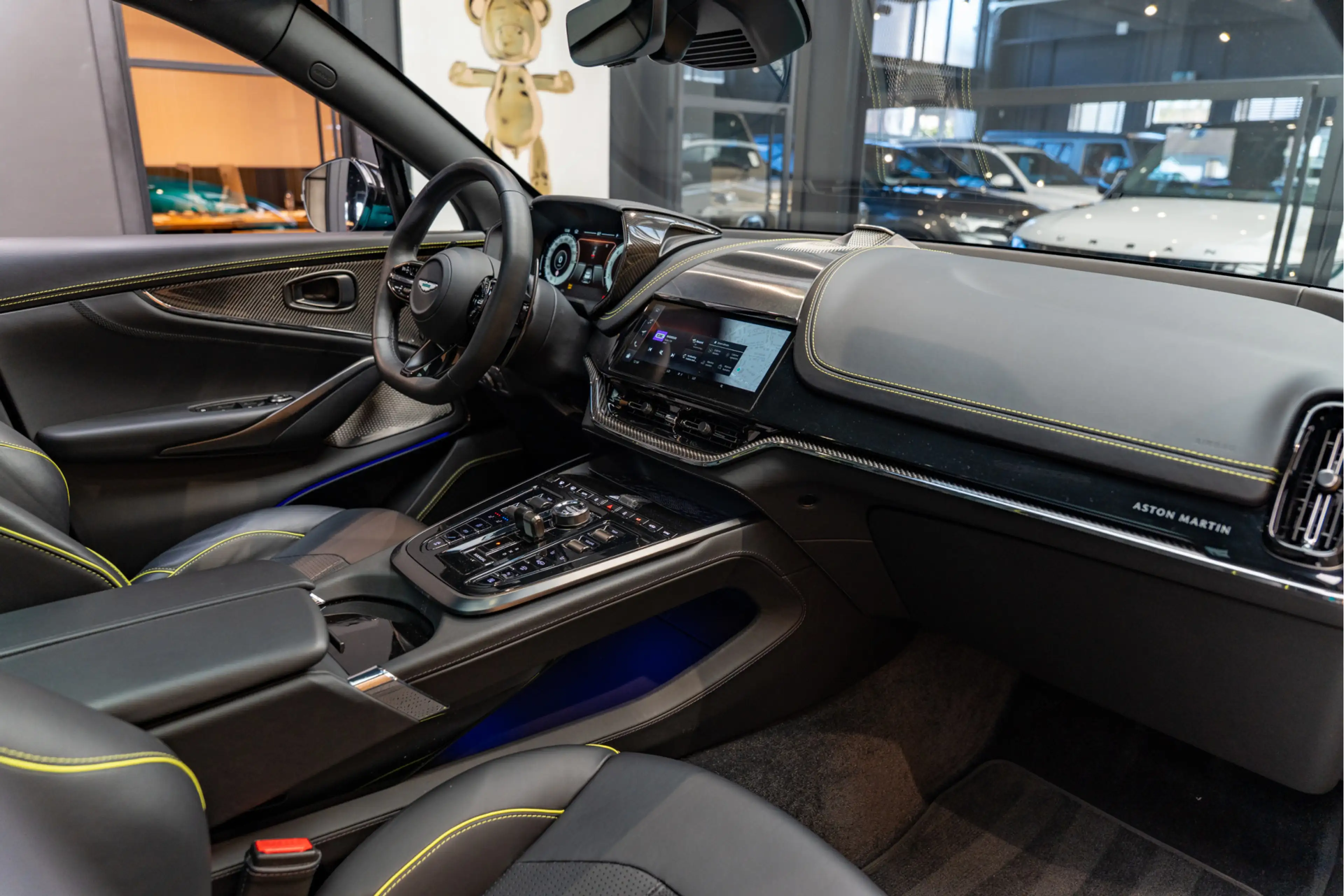 Aston Martin DBX 707 AMR Facelift Carbon Podium Green 4.0 V8 707 — photo 7
