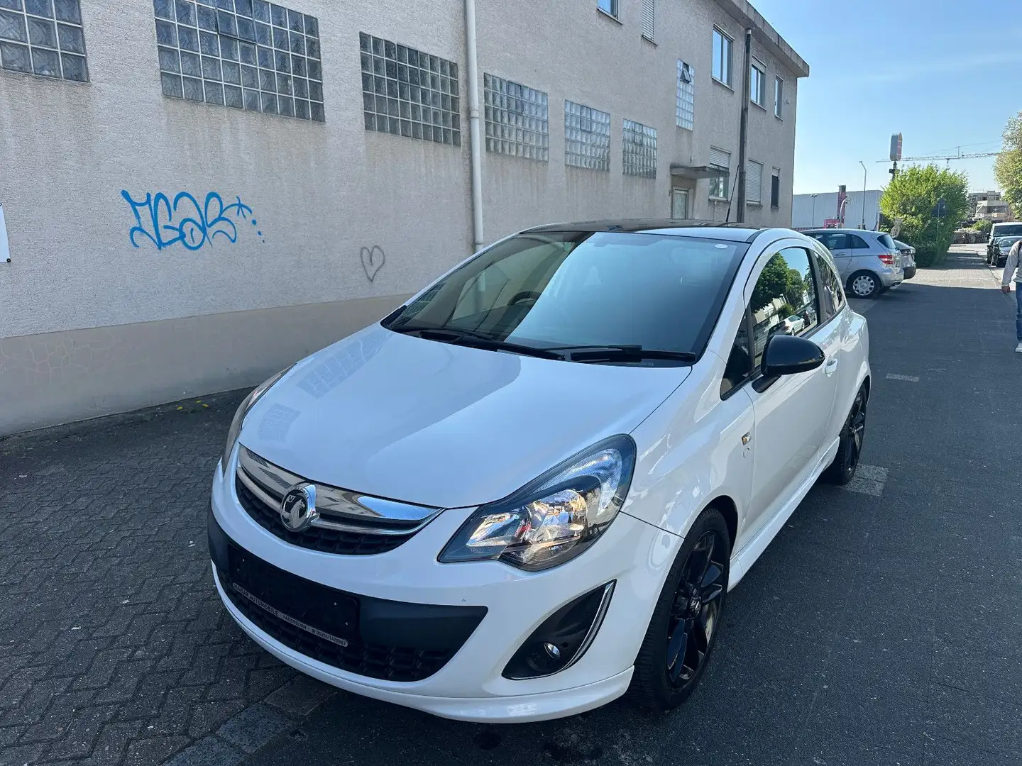 Opel Corsa D Active *Rechtslenker *Tüv Neu *OPC Line* Weiß - 1