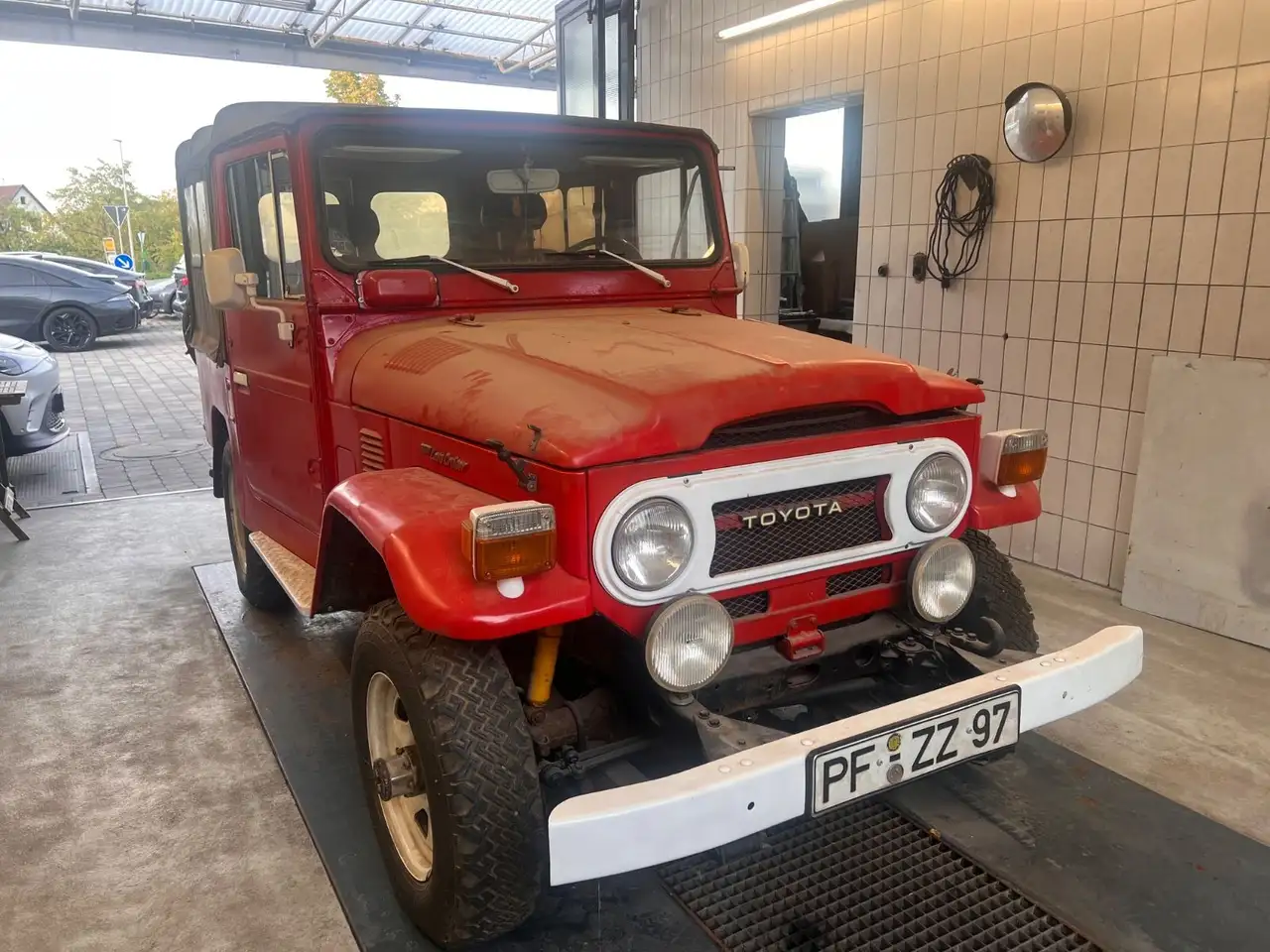 Toyota Land Cruiser FJ40 / war 35Jahre in einer Scheune, foto 7