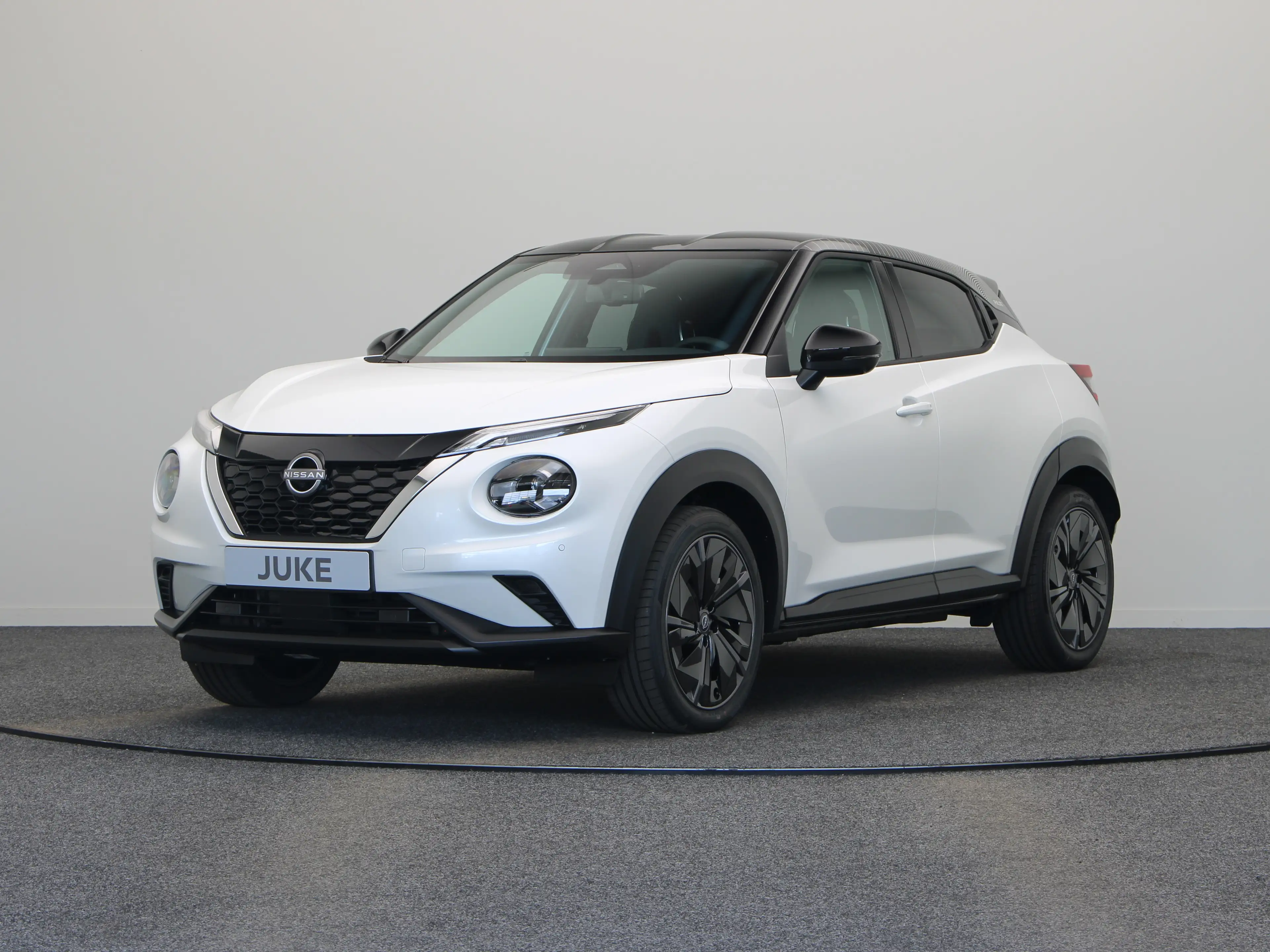 Nissan Juke Pulse Hybrid 143 | "Interior Pack Plus” - donkerbl — photo 10