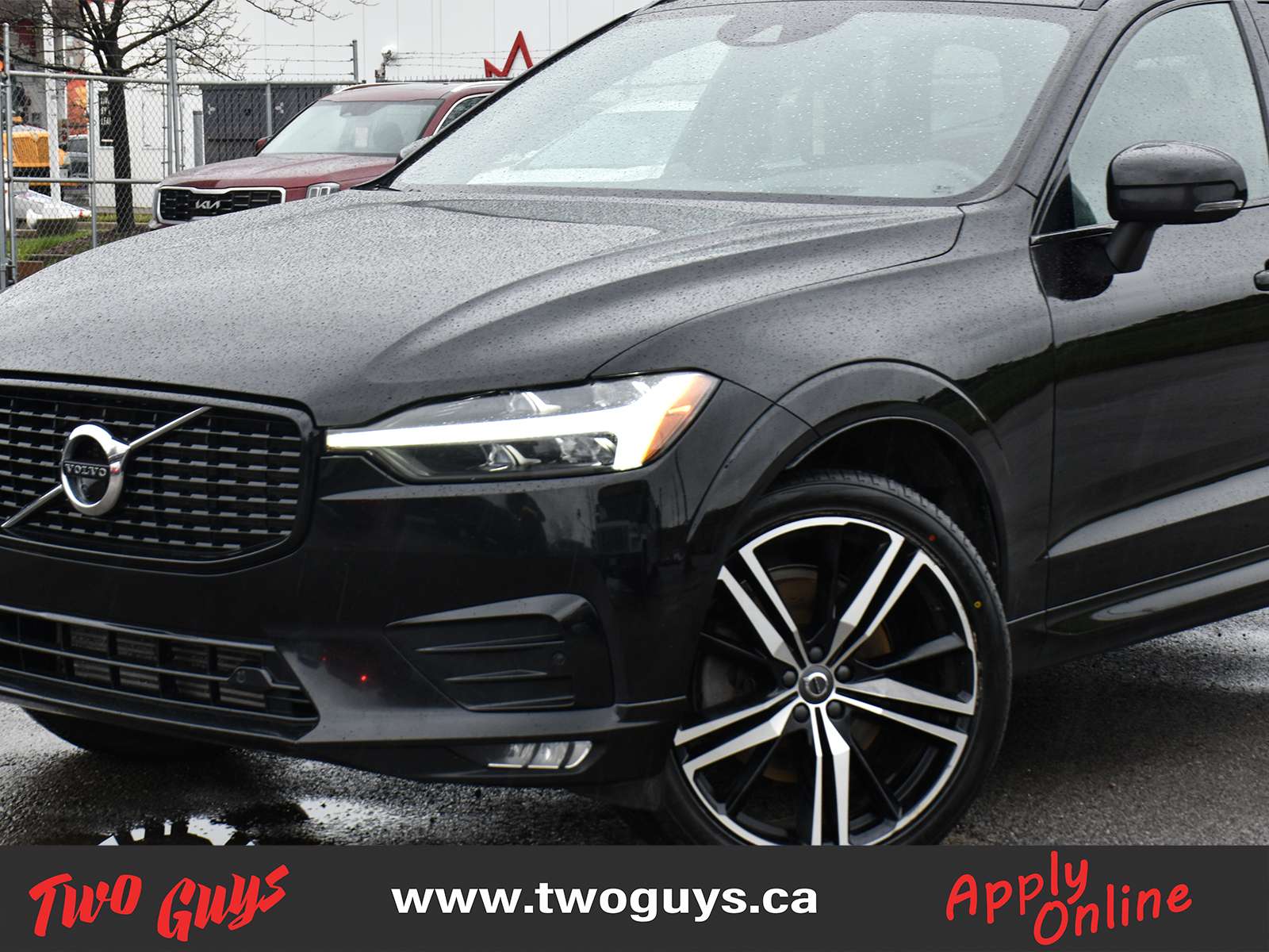 2021 Volvo XC60 T6 R-Design | New Tires | Panoroof | Nav | photo 2