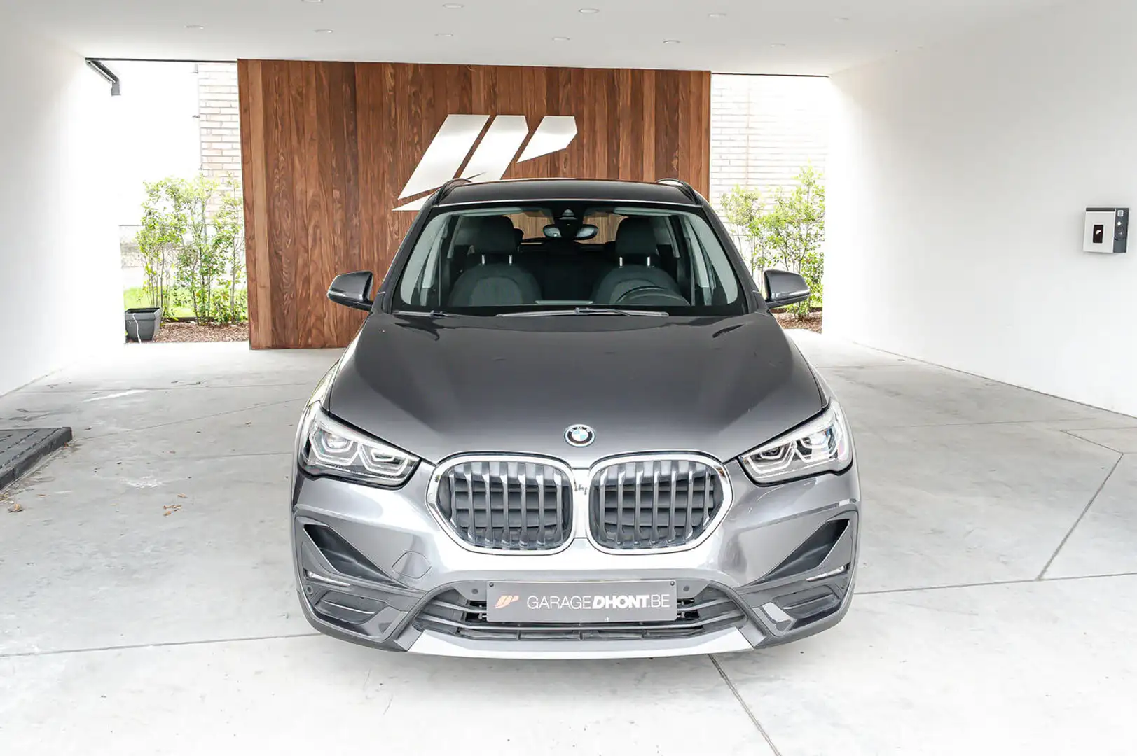 BMW X1 xdrive 25e Apple Carplay, advantage, LED Grijs - 2