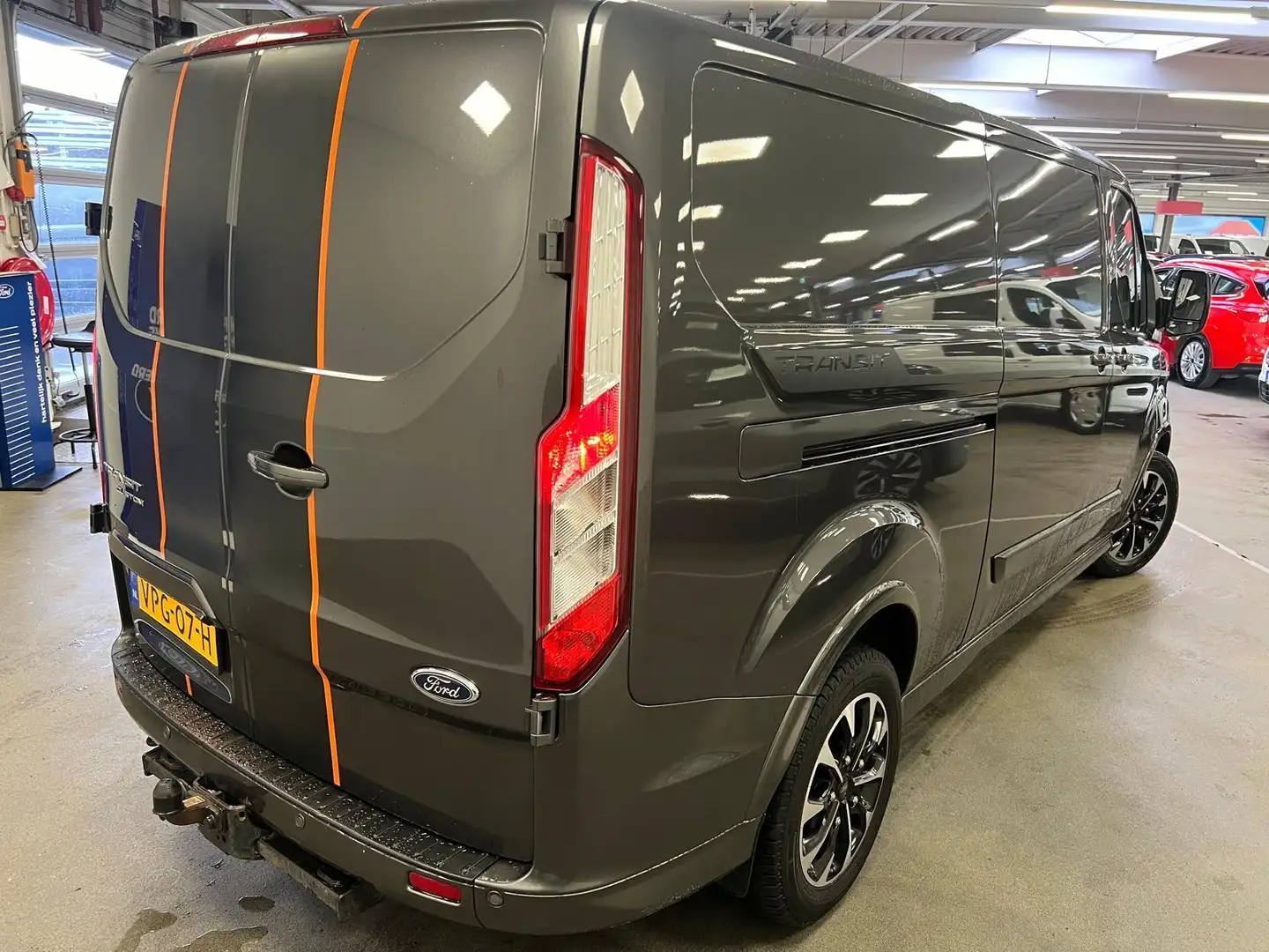 Ford Transit Custom 320 L2H1 Sport 185PK | BPM VRIJ | Adaptieve cruise Gris - 2