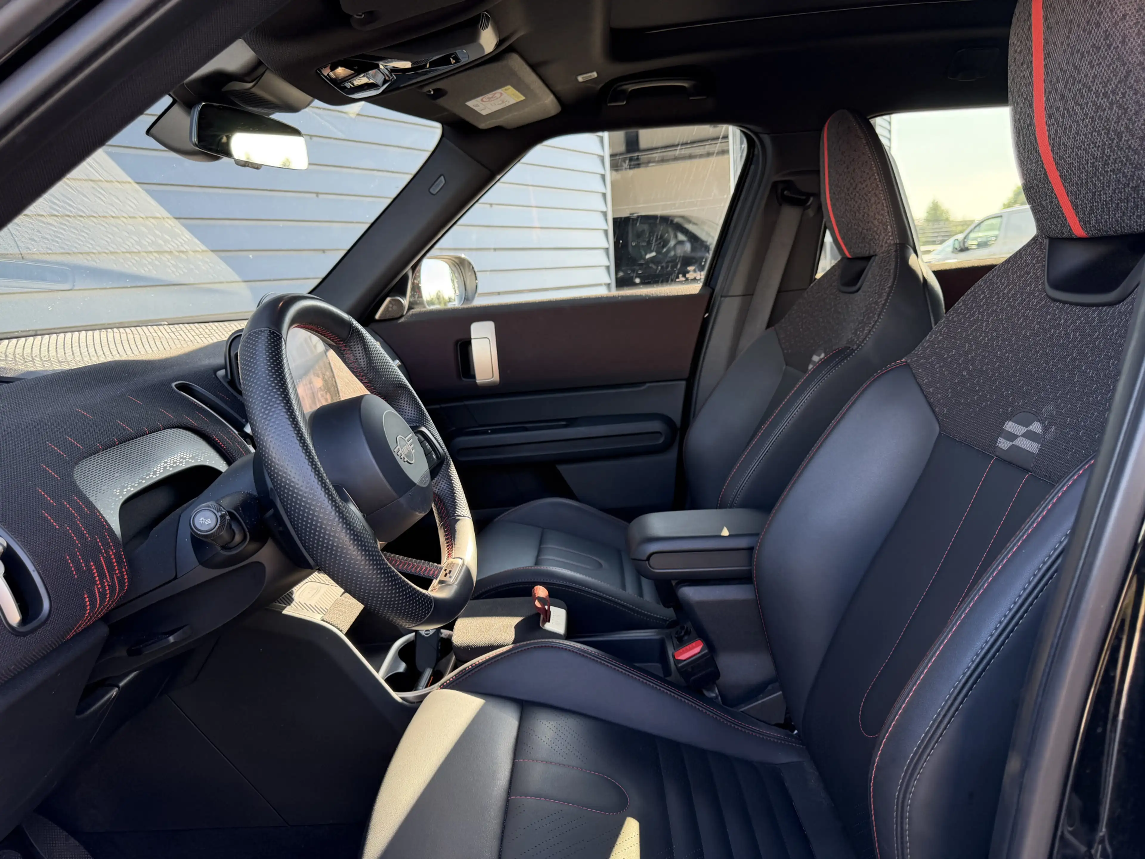 MINI John Cooper Works Countryman SE ALL4 L 66.5 kWh | 360 Camera | Pano / Schuifdak — photo 6