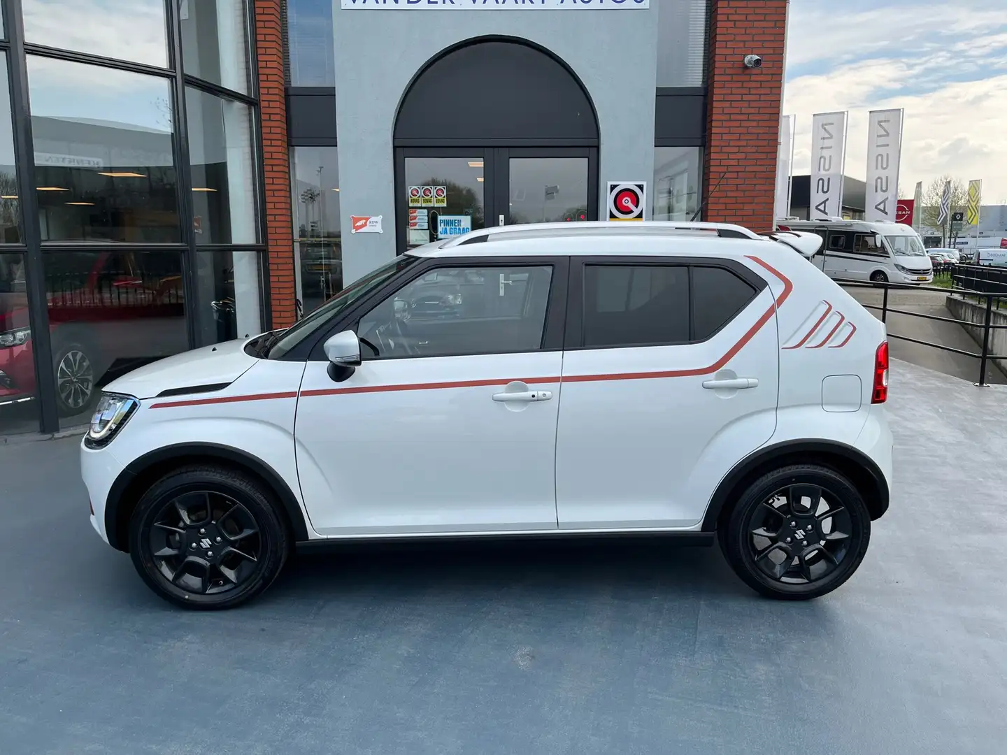 Suzuki Ignis 1.2 Stijl CLIMA NAVI STOELVERWARMING LMV Wit - 2