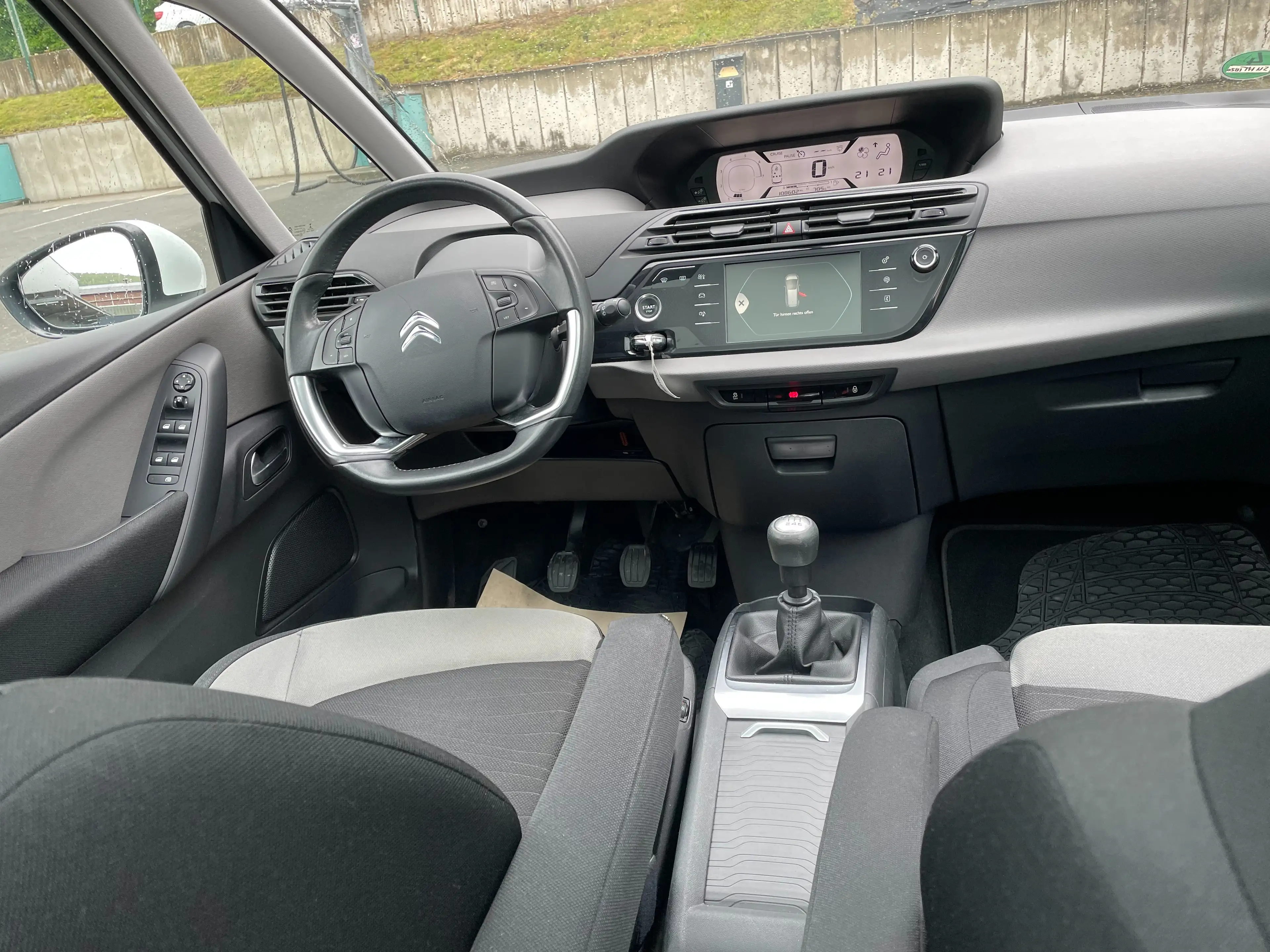 Citroen Grand C4 SpaceTourer Seduction — photo 9