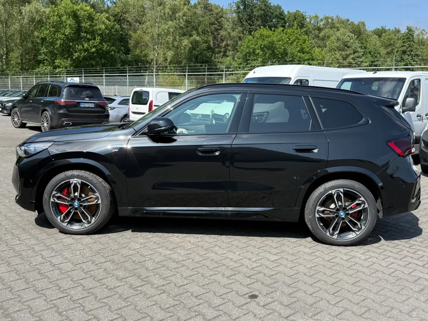 BMW iX1 30 xDrive M Sport Driving Assistant Plus*HUD Nero - 2