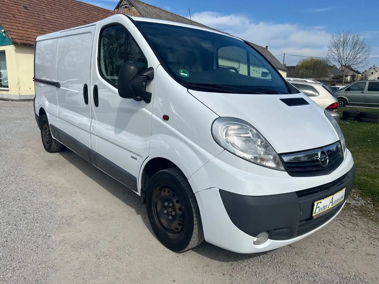 Opel Vivaro 2.0 CDTI L2H1/ Klima/Shzg/AHK/Tüv neu/LKW Alb - 2