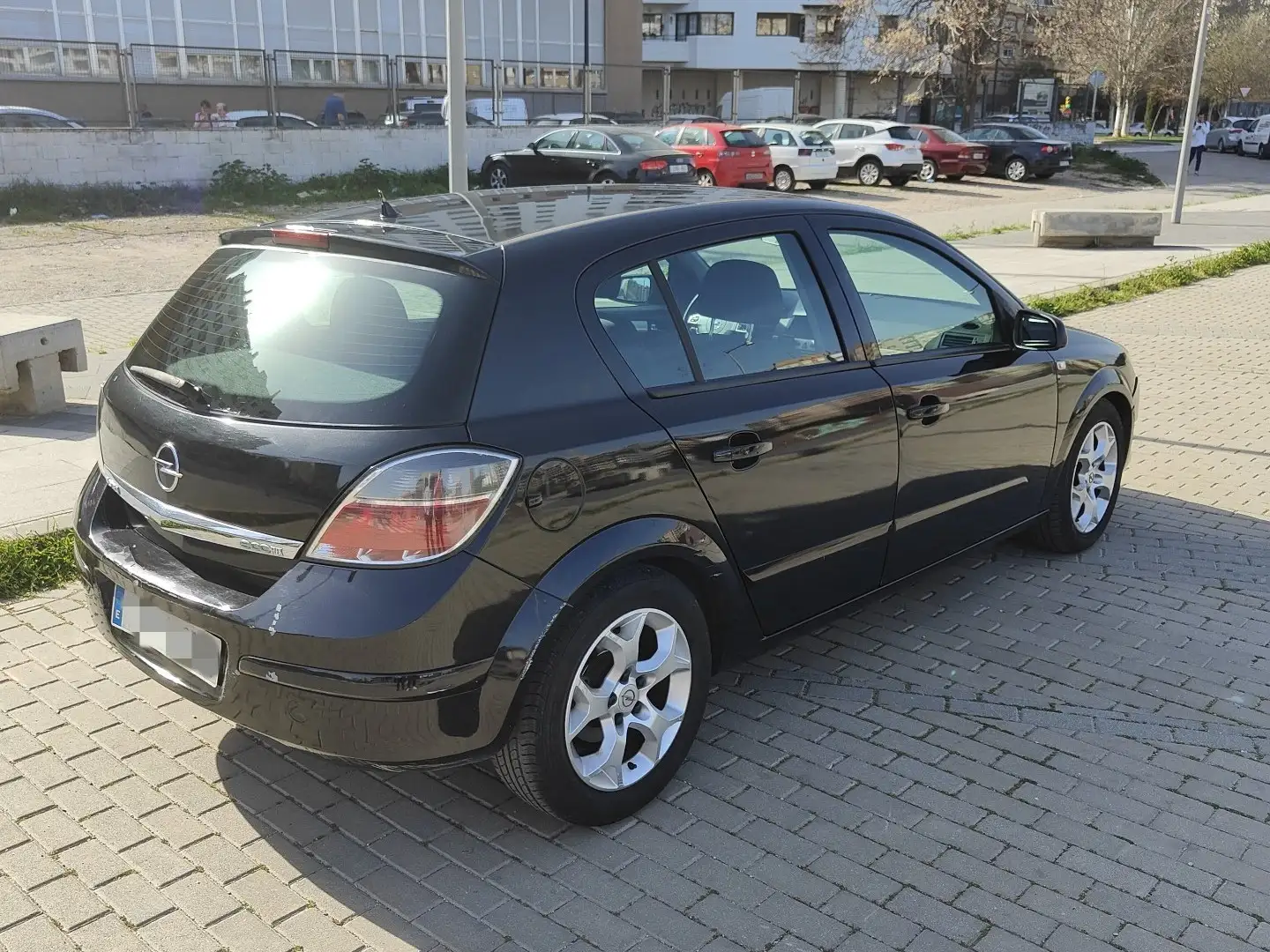 Opel Astra 1.7CDTi Energy 110 Negro - 2